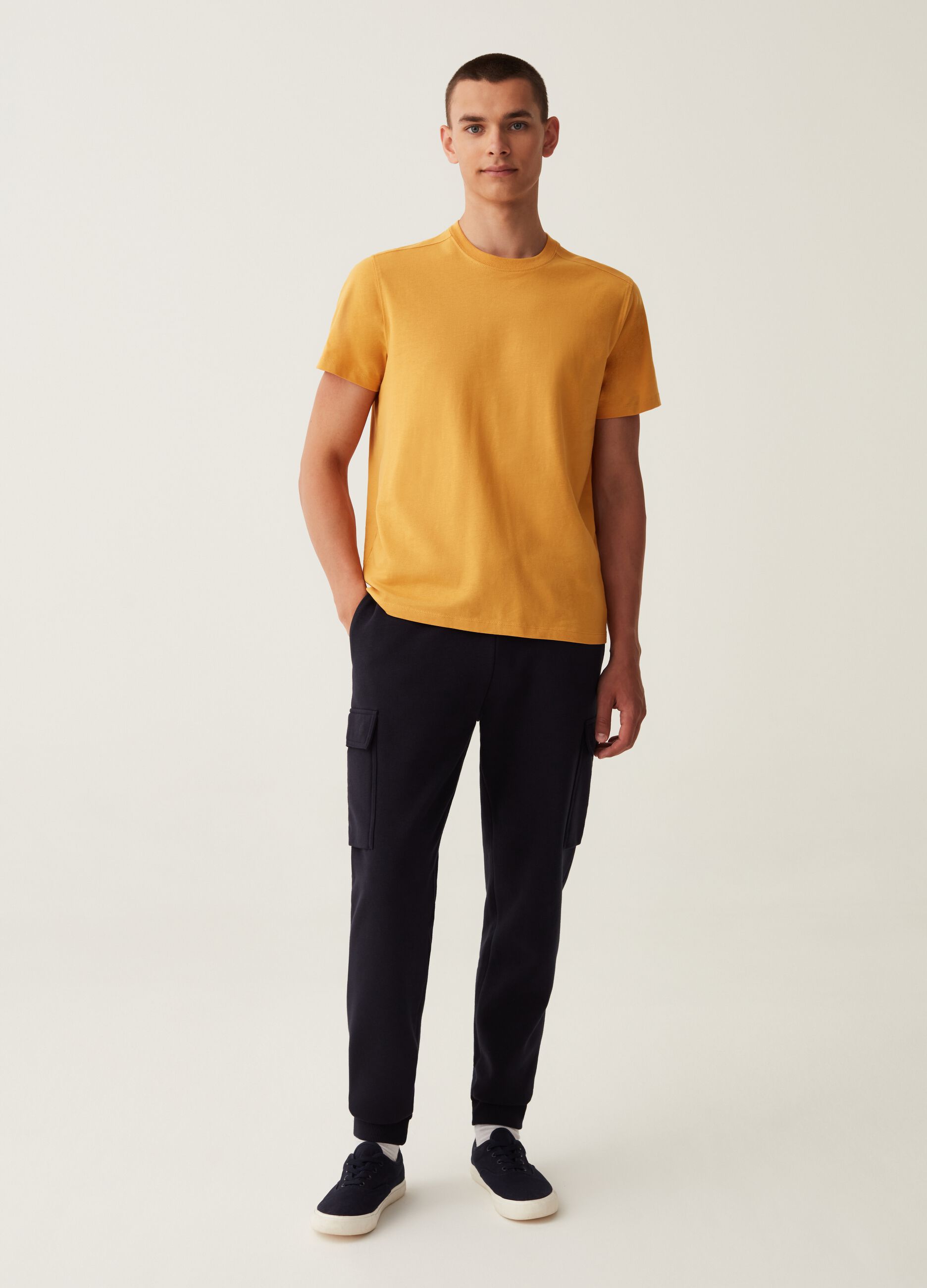 Joggers cargo in felpa con coulisse_0