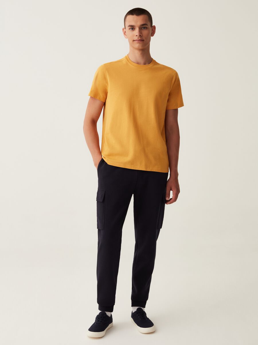 Joggers cargo in felpa con coulisse_0