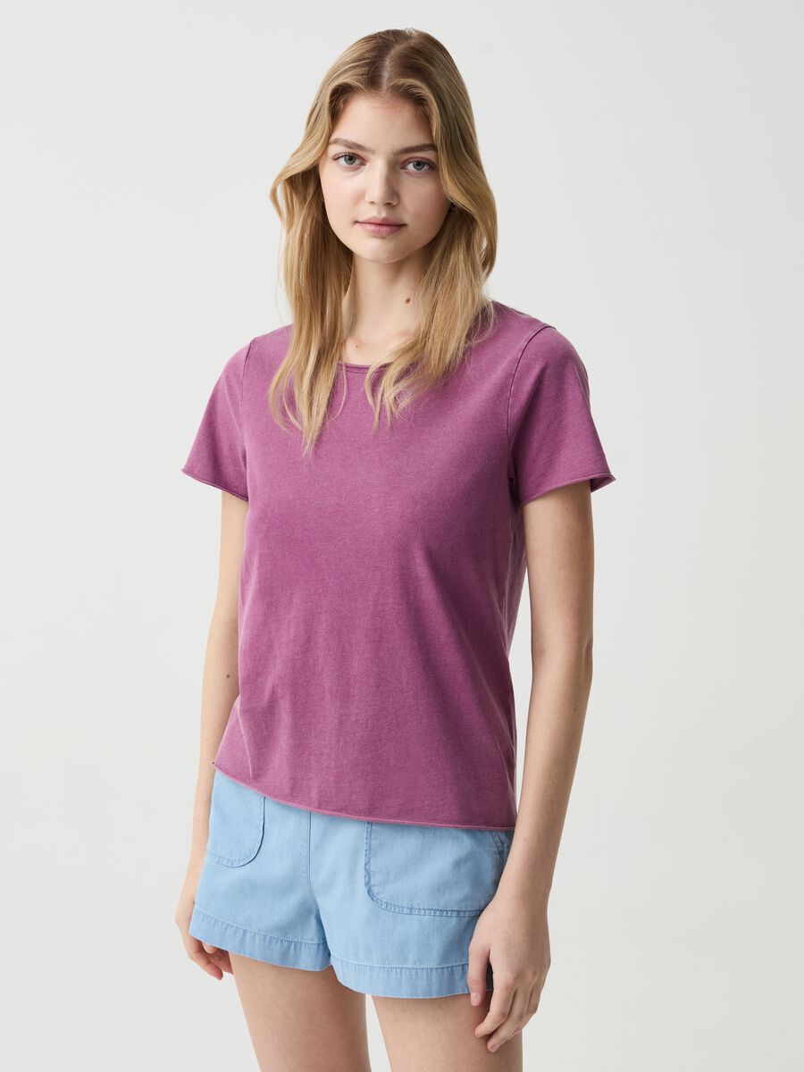 T-shirt with round neck and rolled edging_0
