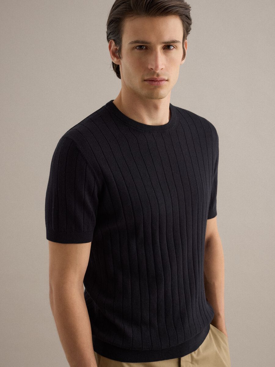 Black striped pure cotton T-shirt in regular fit_0