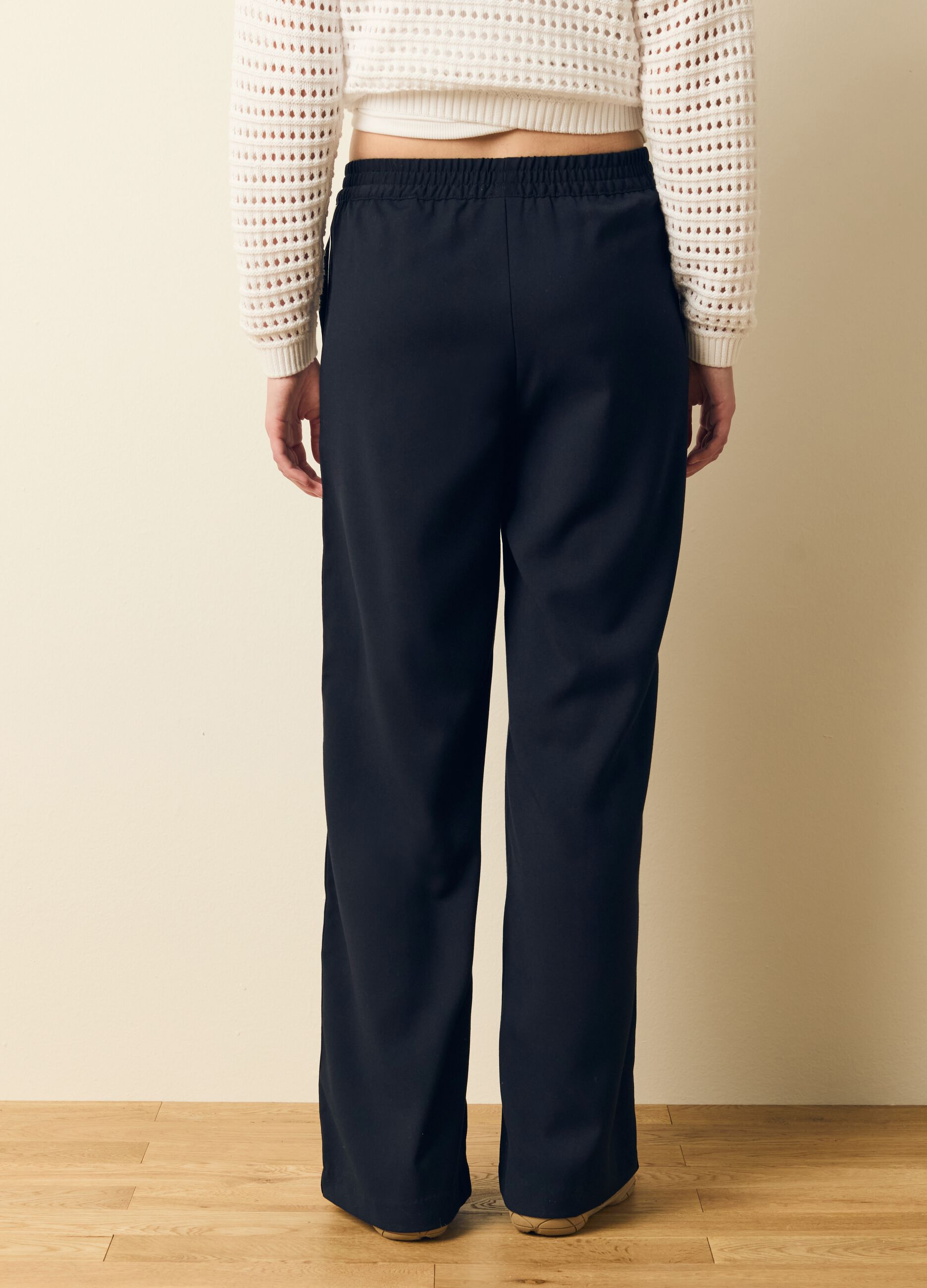 Pull-on trousers with contrasting bands