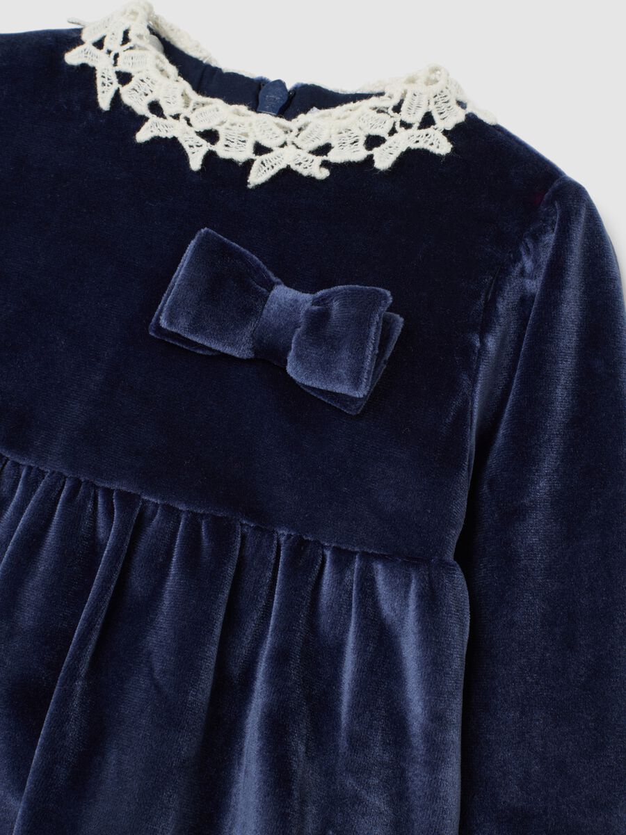 Blue velour regular fit baby dress with lace details_2