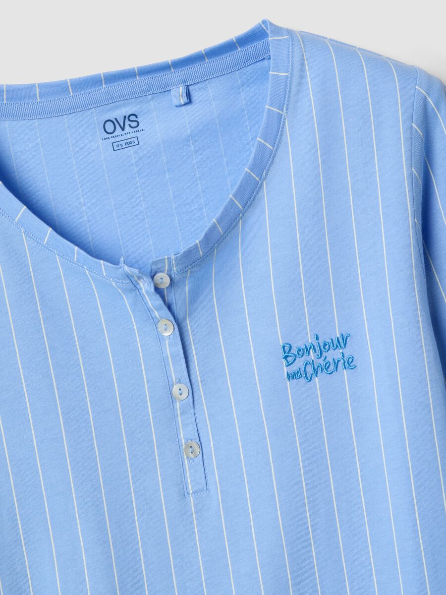 Sky blue pure cotton striped nightshirt with regular fit and serafino collar_5