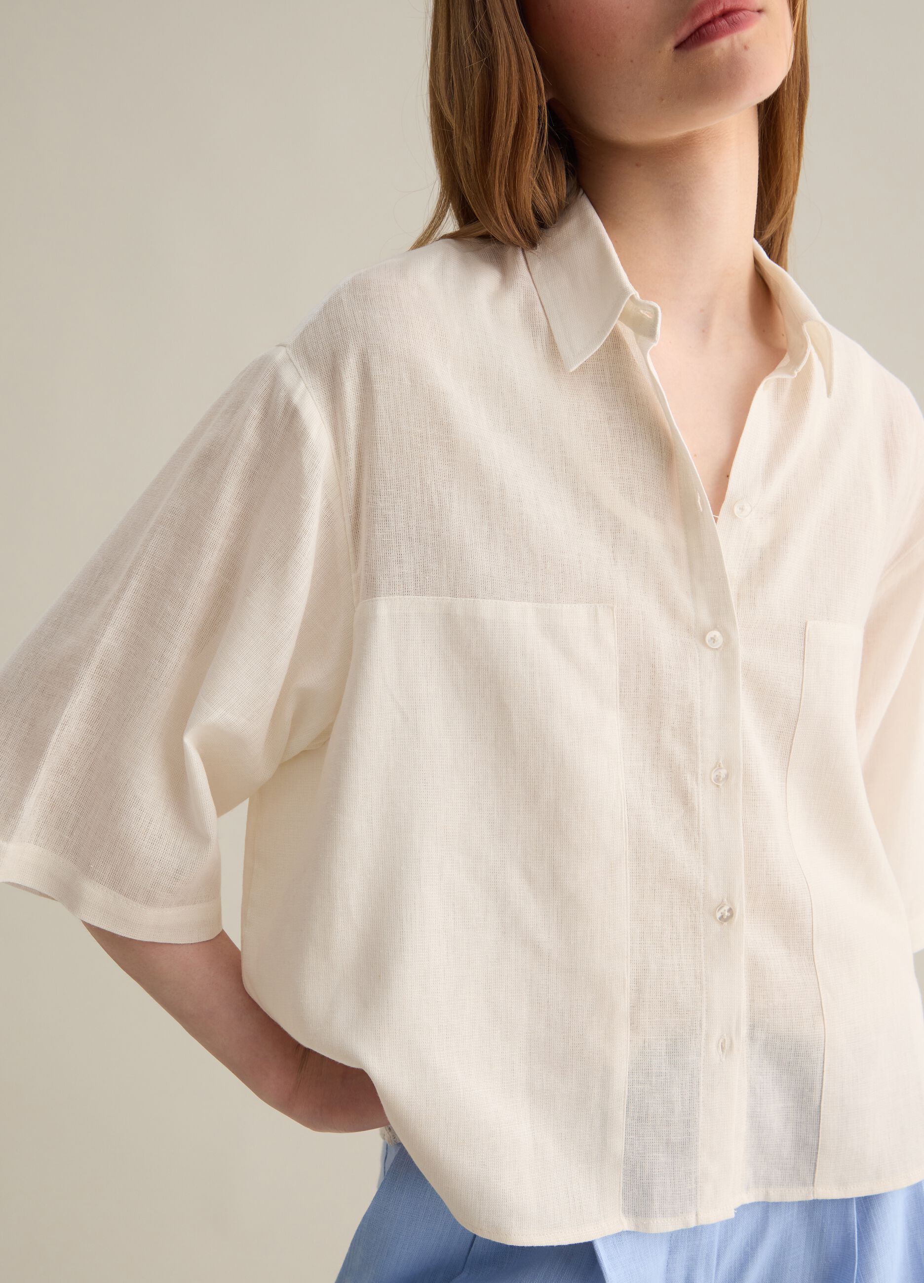 Camicia oversize da donna in misto lino bianca