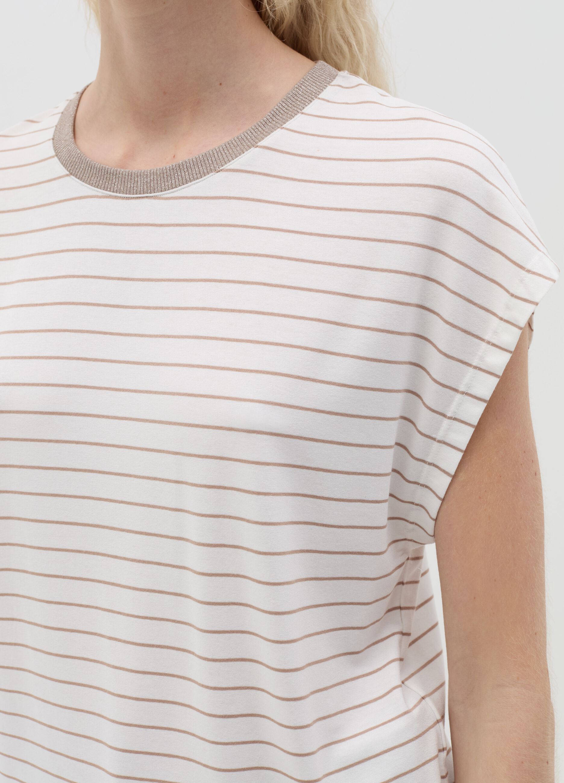 White and beige striped T-shirt with short sleeves