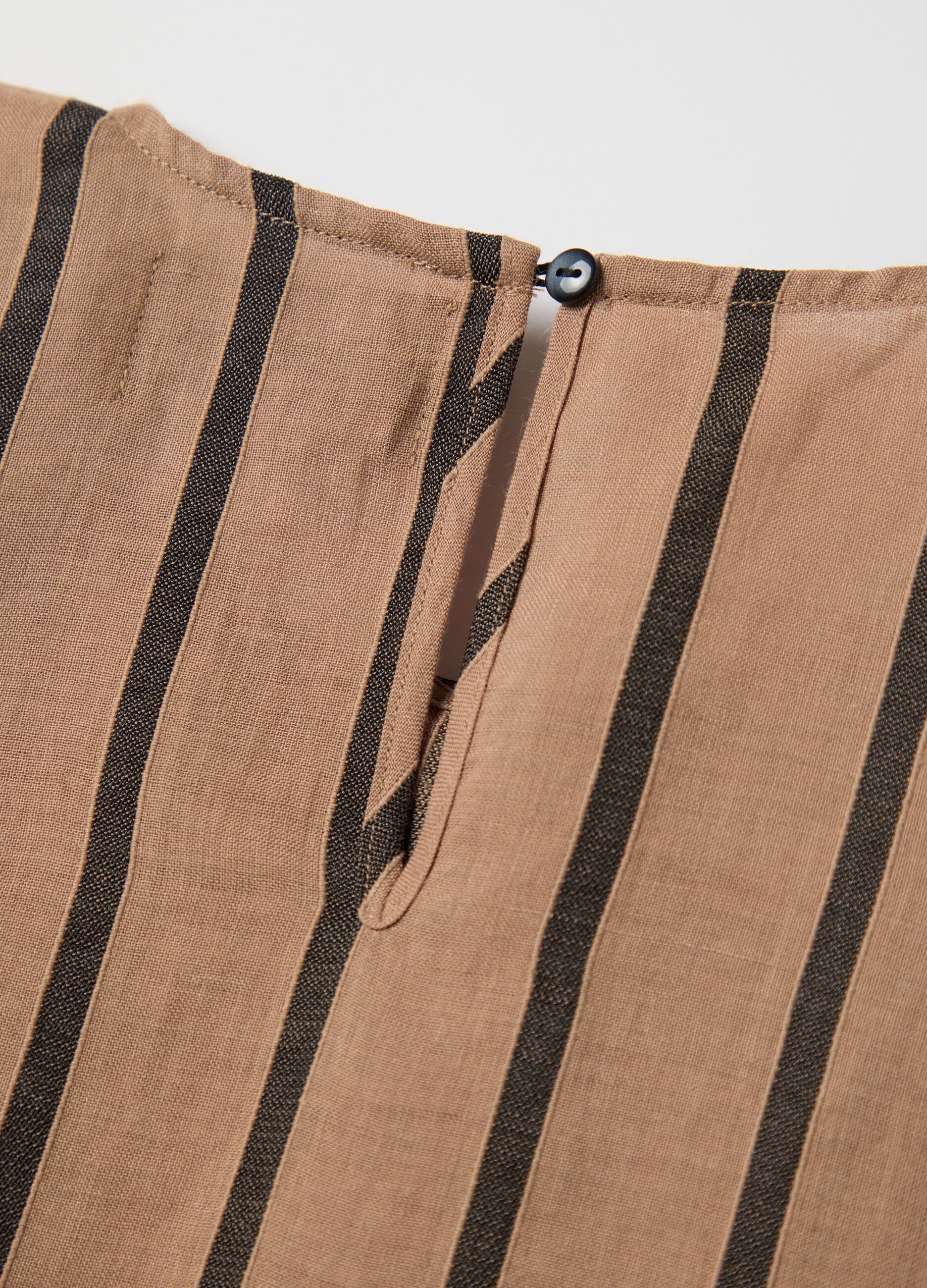 Blusa a righe marrone