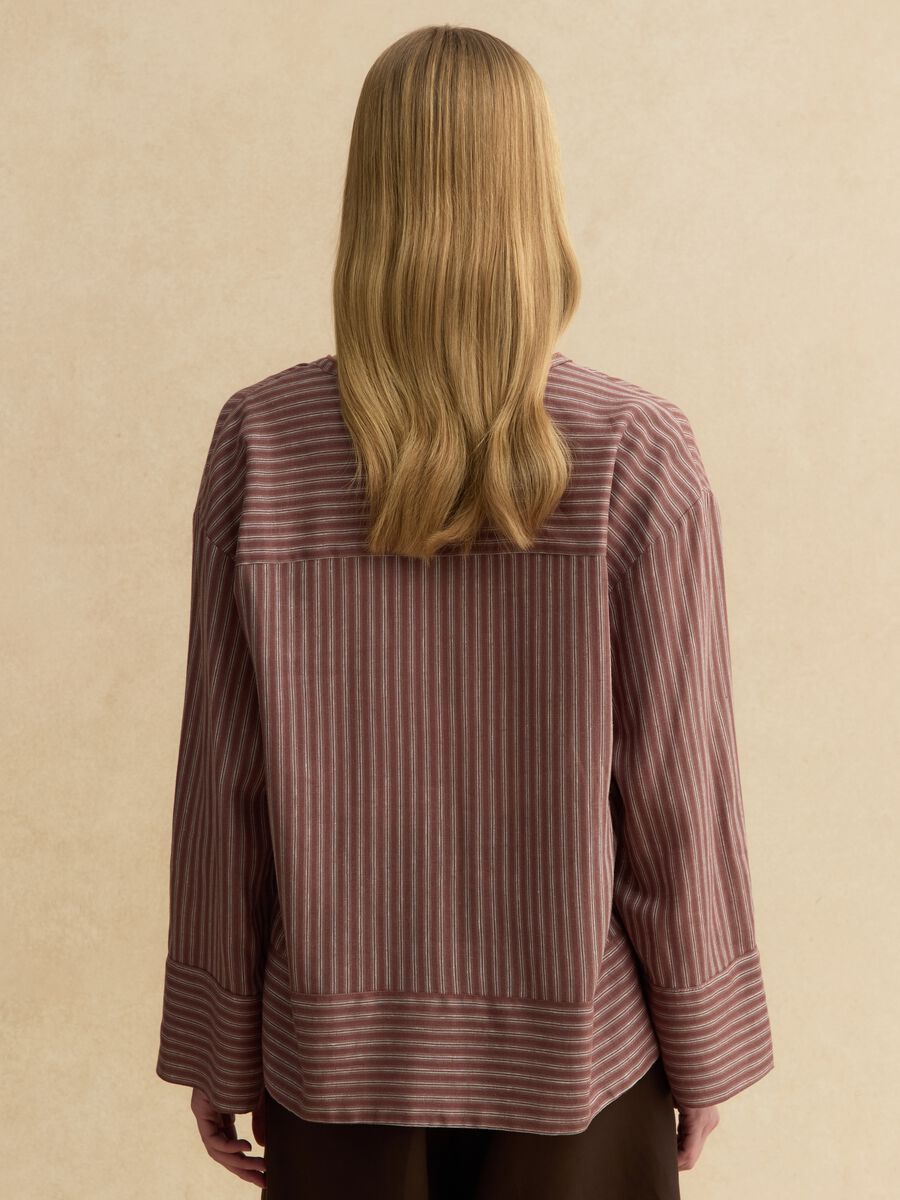 Camicia in misto lino a righe multicolor regular fit con collo coreano_3