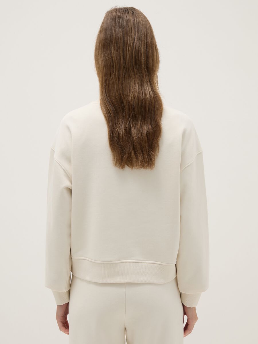 Felpa bianca girocollo regular fit_2