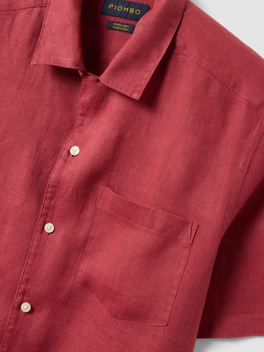 Camicia rossa con collo bowling in puro lino_5