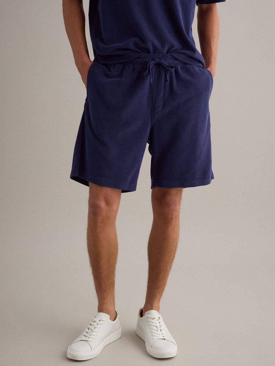 Shorts jogger blu in misto cotone con vita elasticizzata regular fit_1