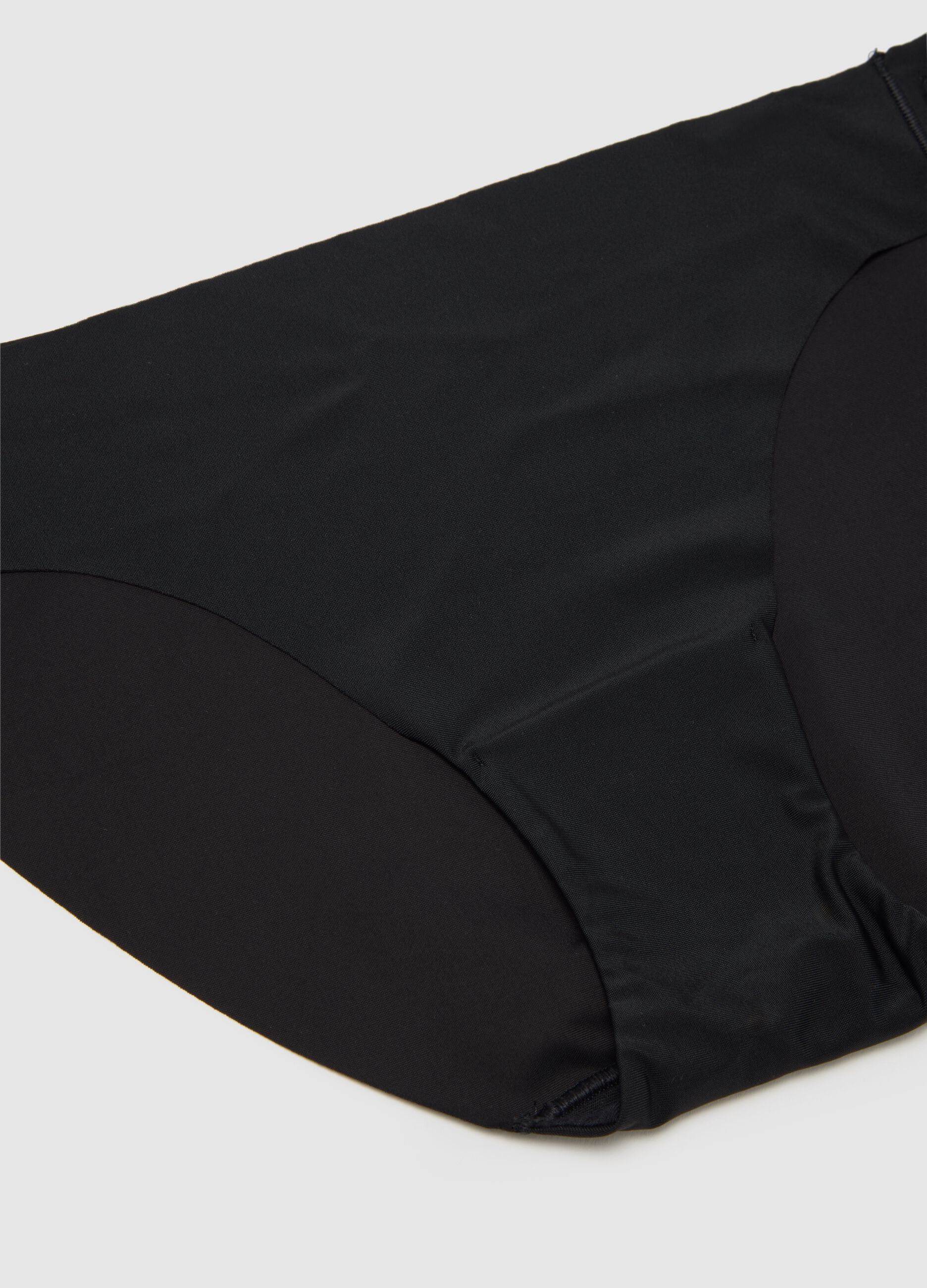 Three-pack briefs with laser cut