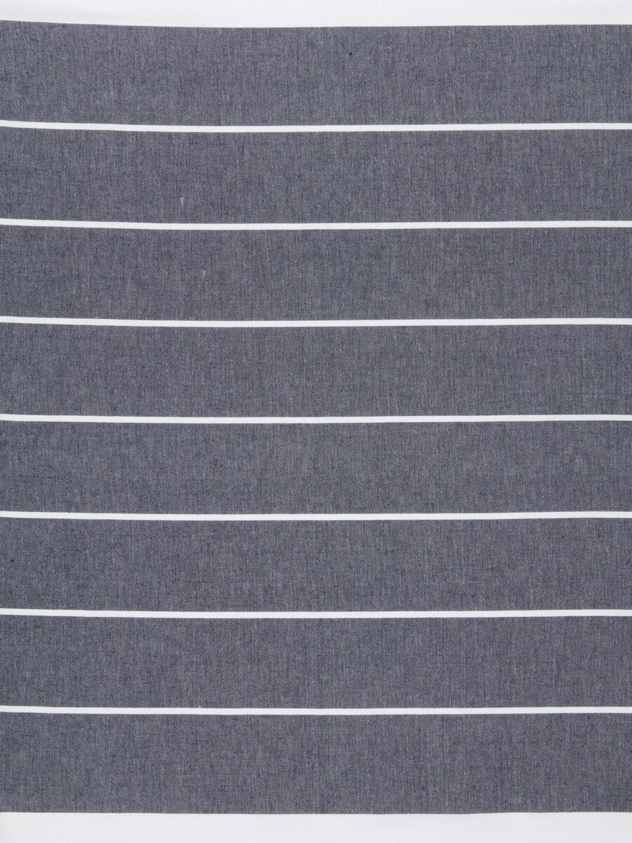 Blue and white pure cotton beach towel with fringes_2