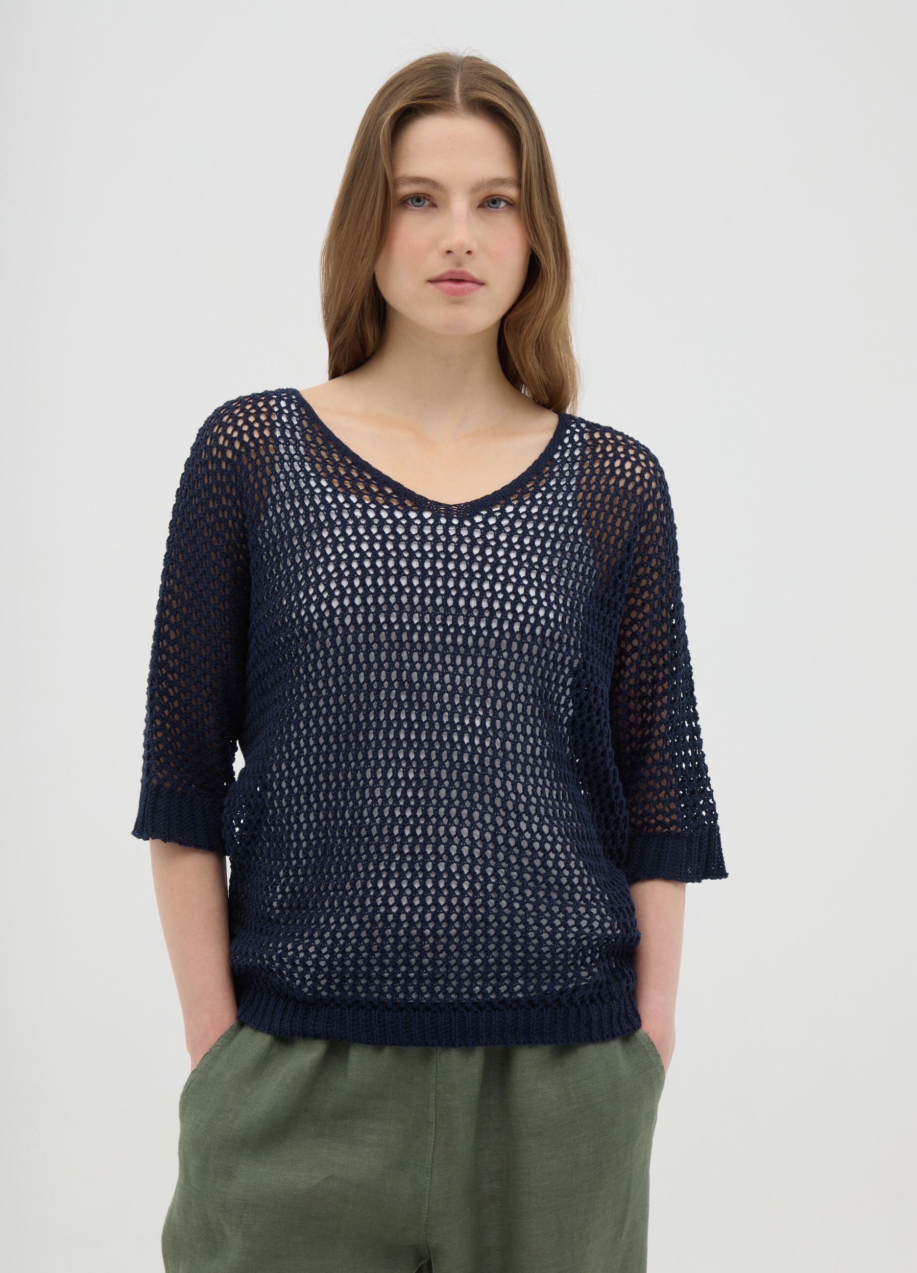 Women's blue cotton sweater with regular fit