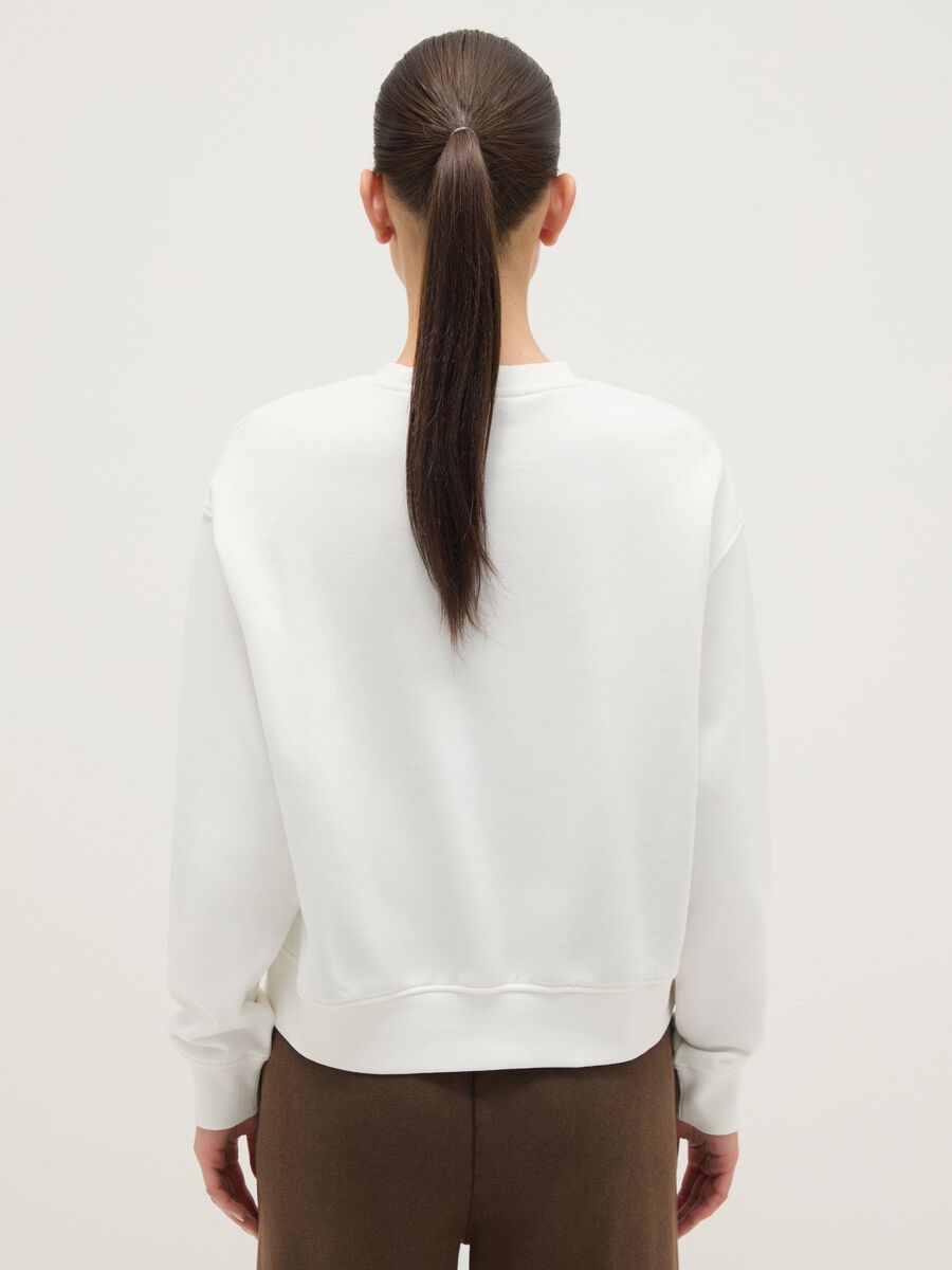 White crewneck sweatshirt in cotton blend regular fit with writing_2