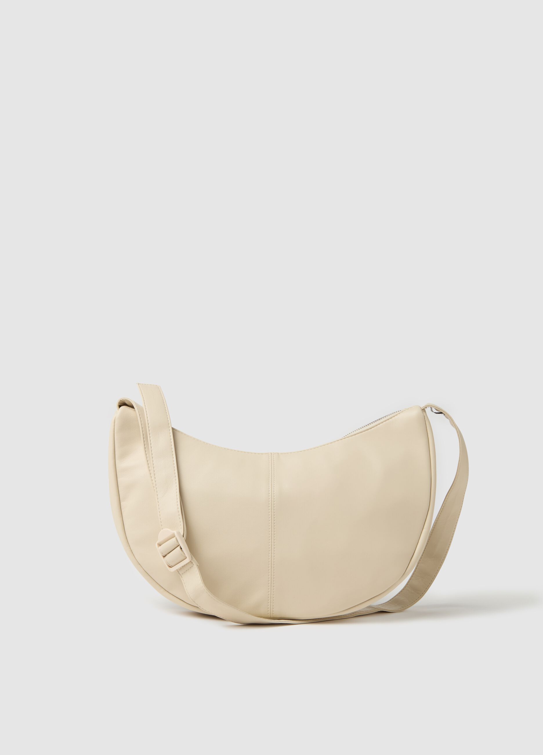 Essential half-moon bag with shoulder straps