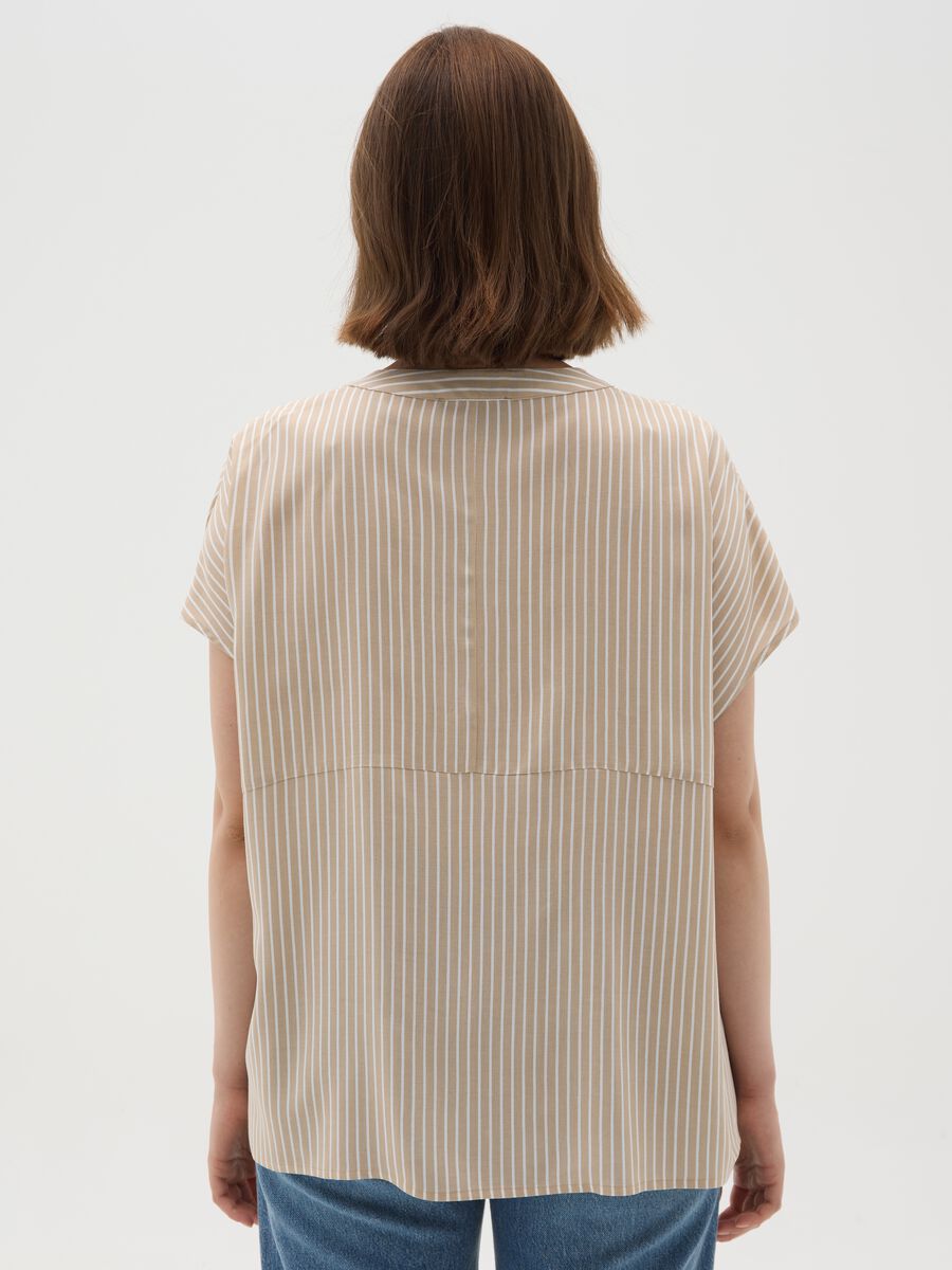 Women's Multicolour Viscose Shirt - Regular Fit_3