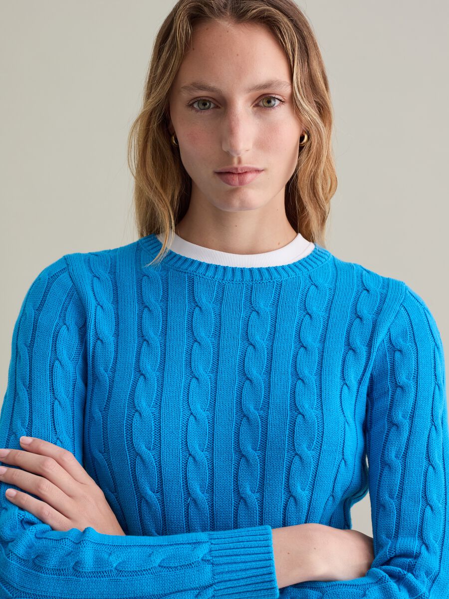 Ribbed pullover with cable-knit design_2