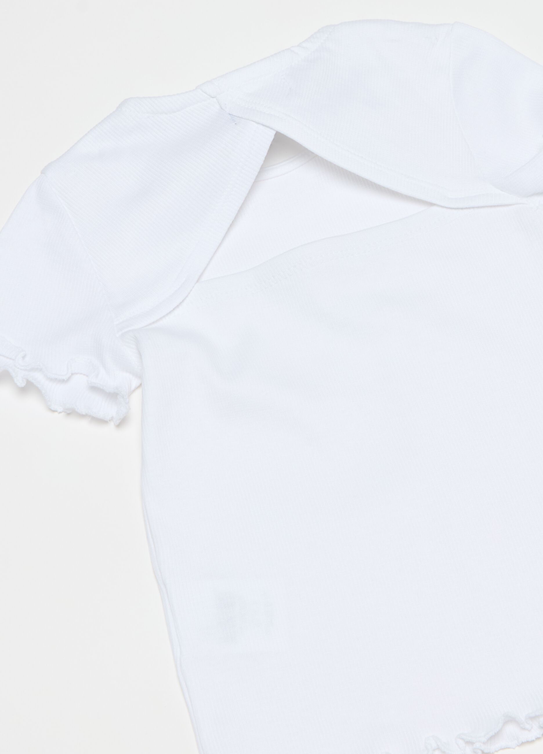 Ribbed T-shirt with opening