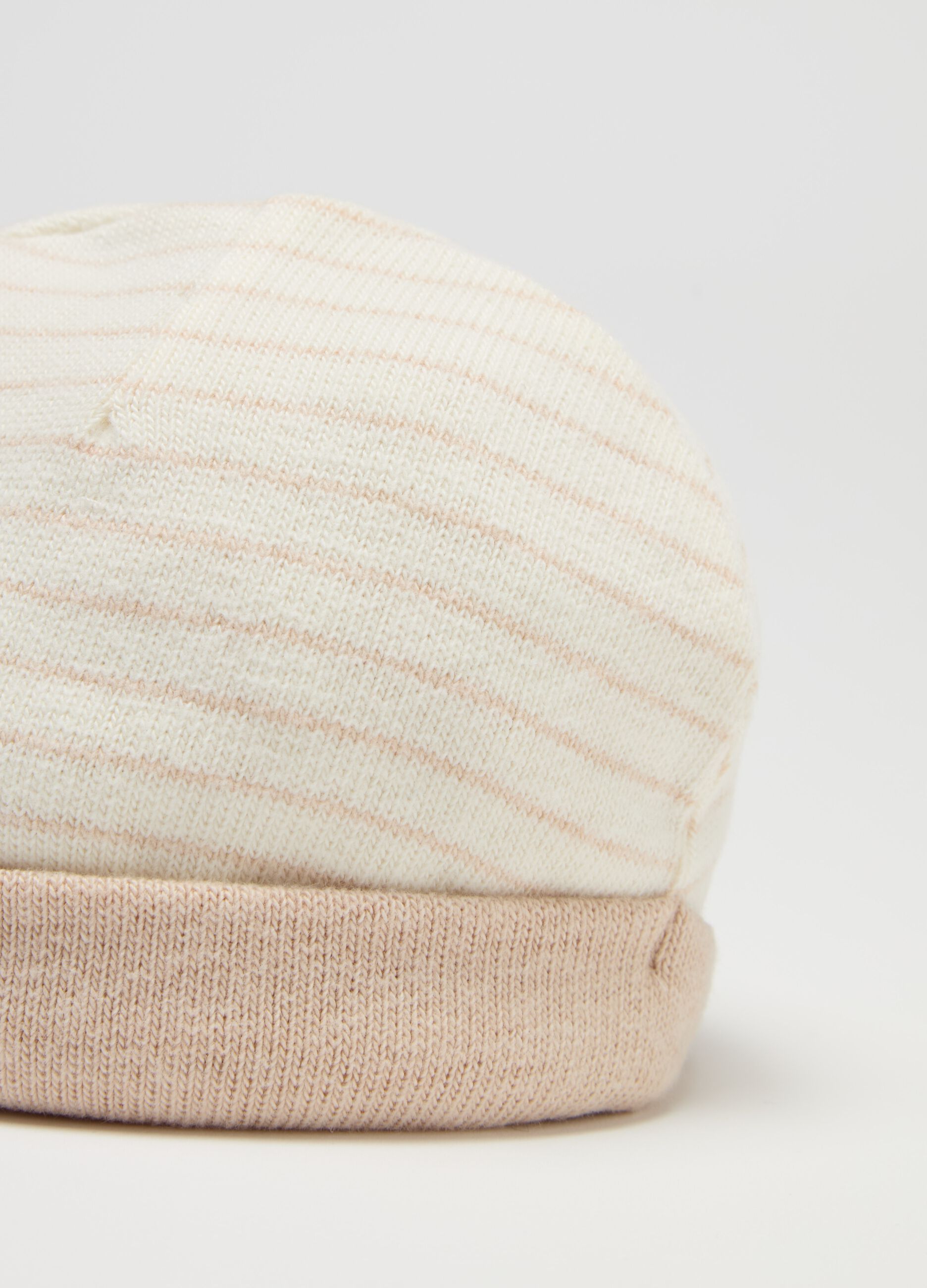 Striped hat with fold