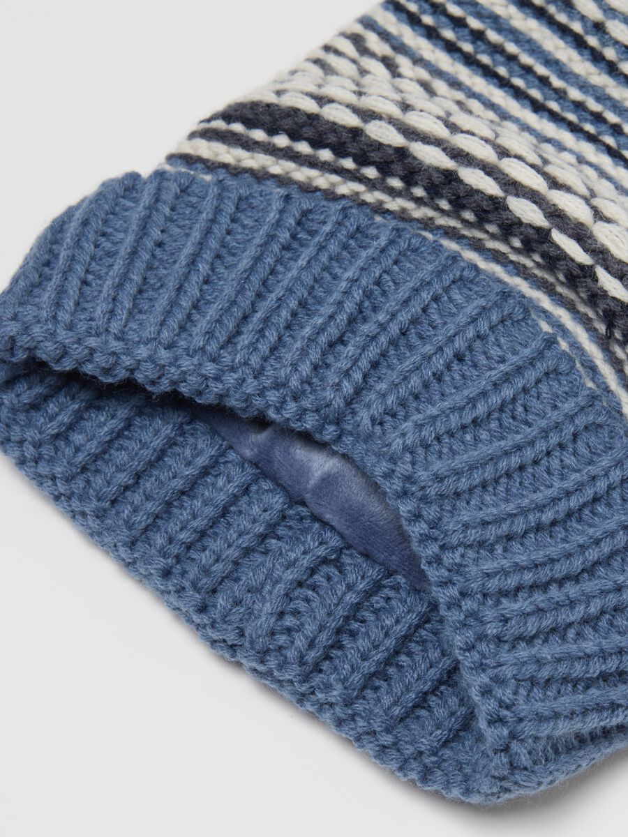 Blue hat with pompom for children_1