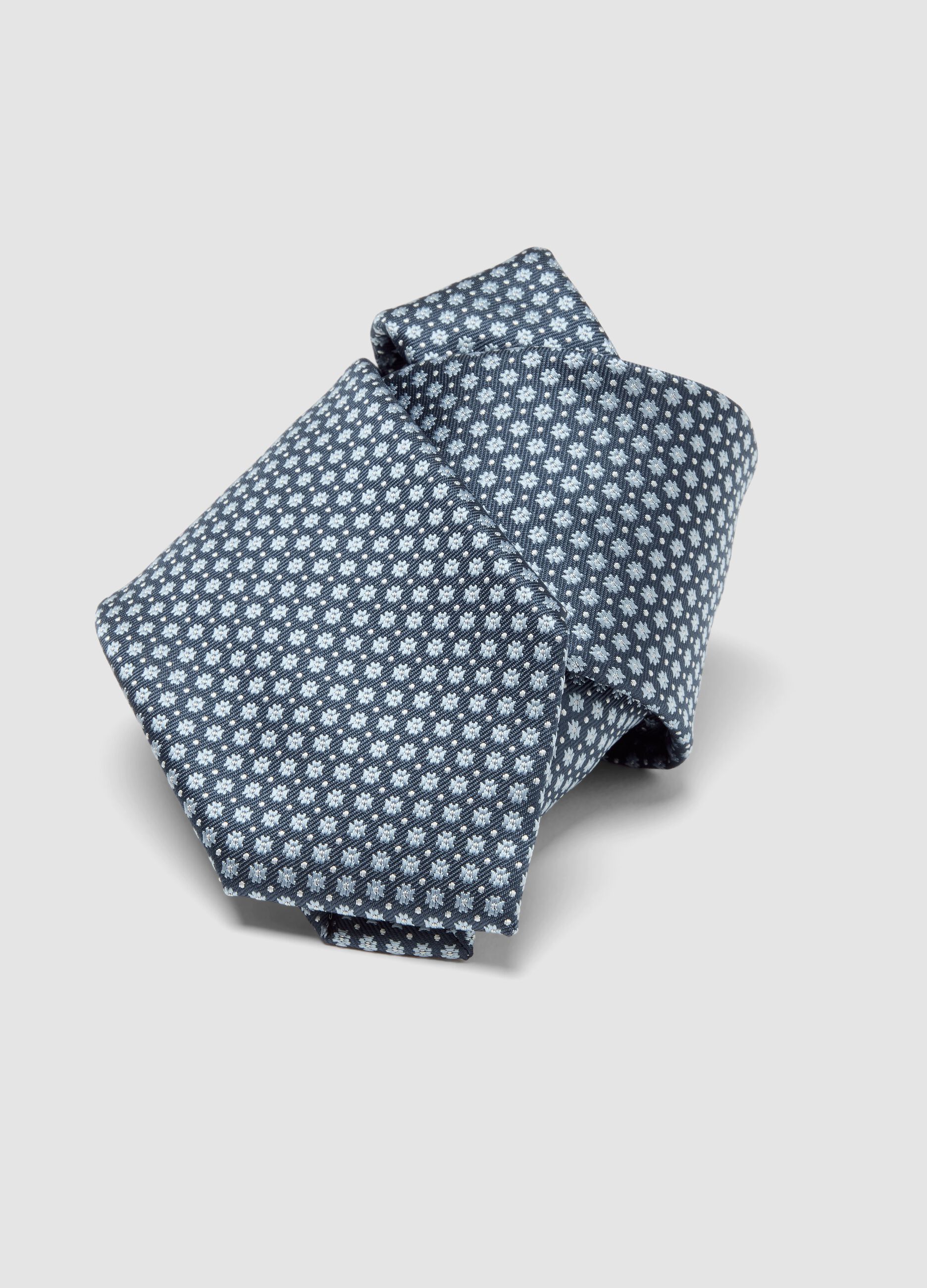 Blue tie with micro-pattern, 7.5 cm blade