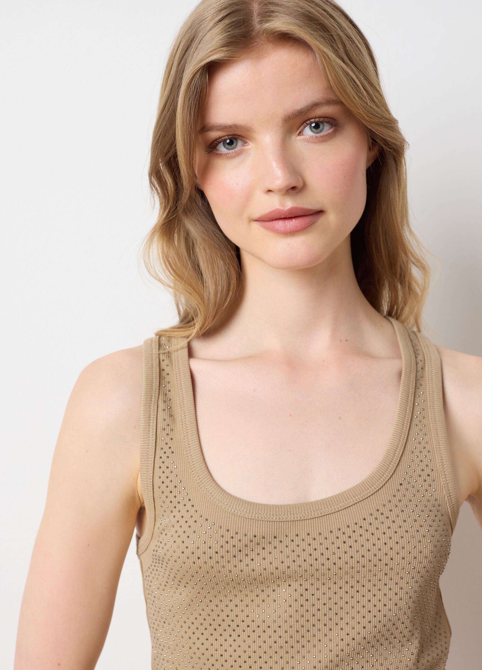 Canotta da donna in misto beige fitted