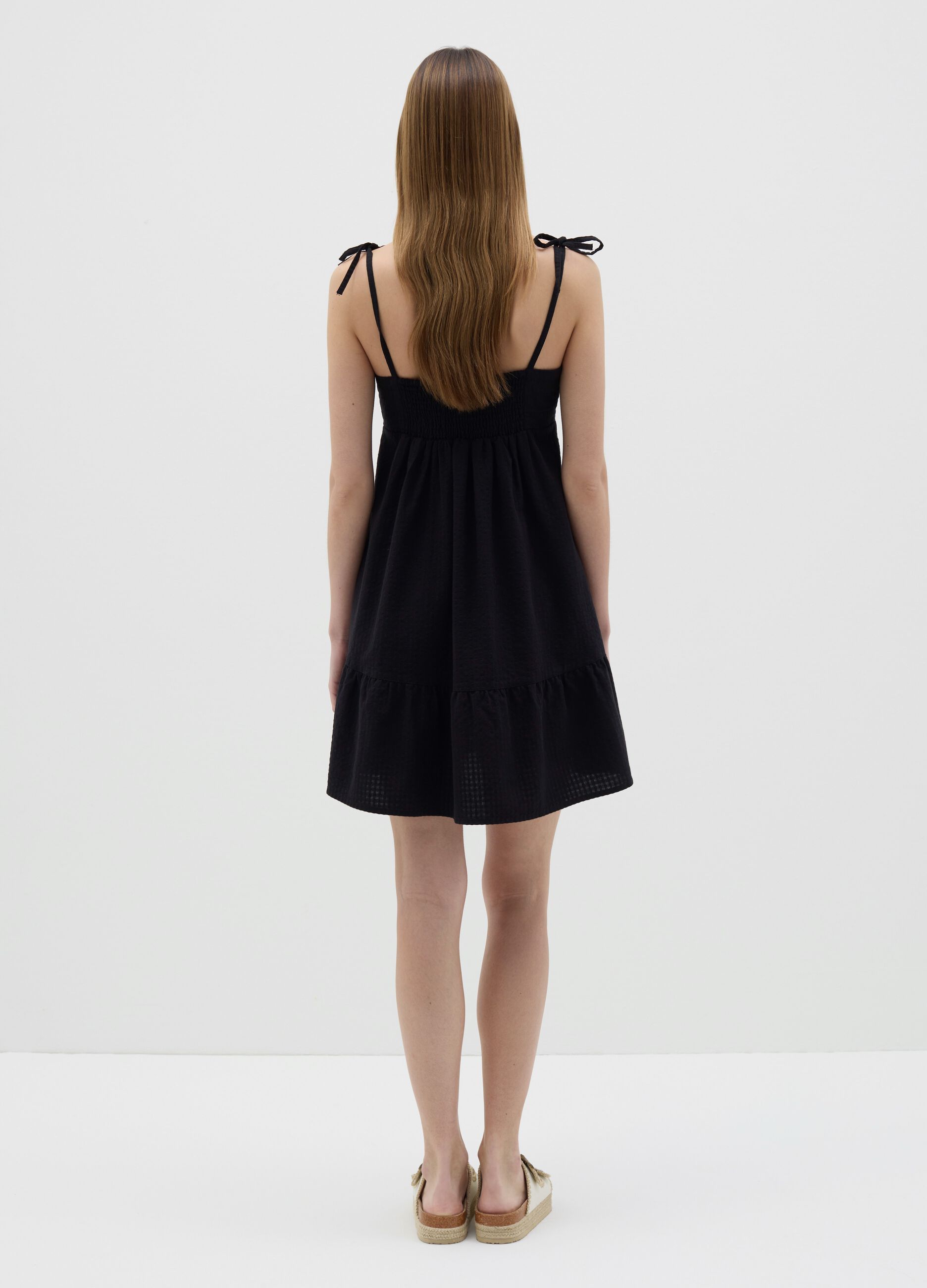 Women’s black dress in 100% cotton with regular fit and square neckline