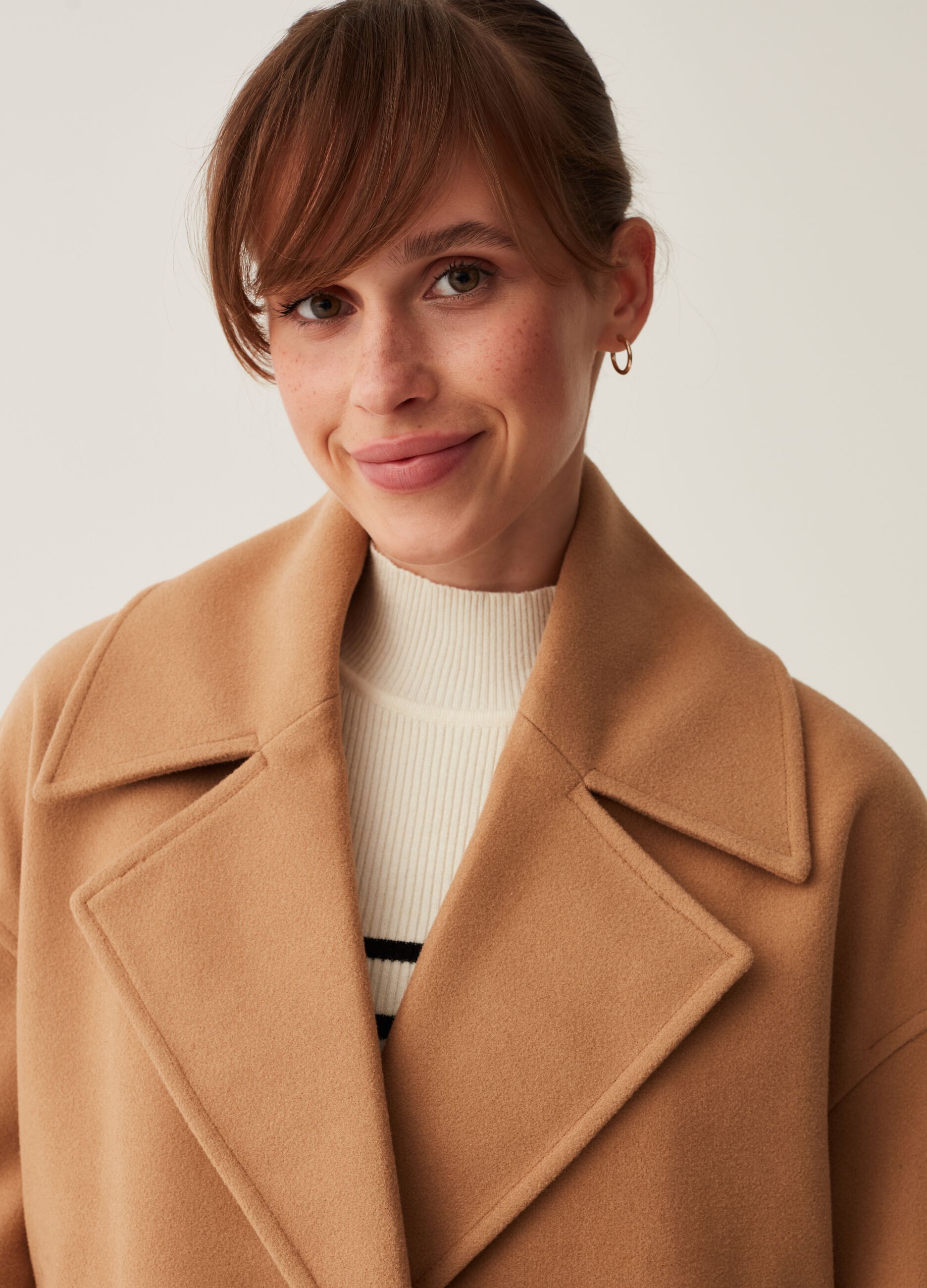 Cappotto corto doppiopetto oversize_1