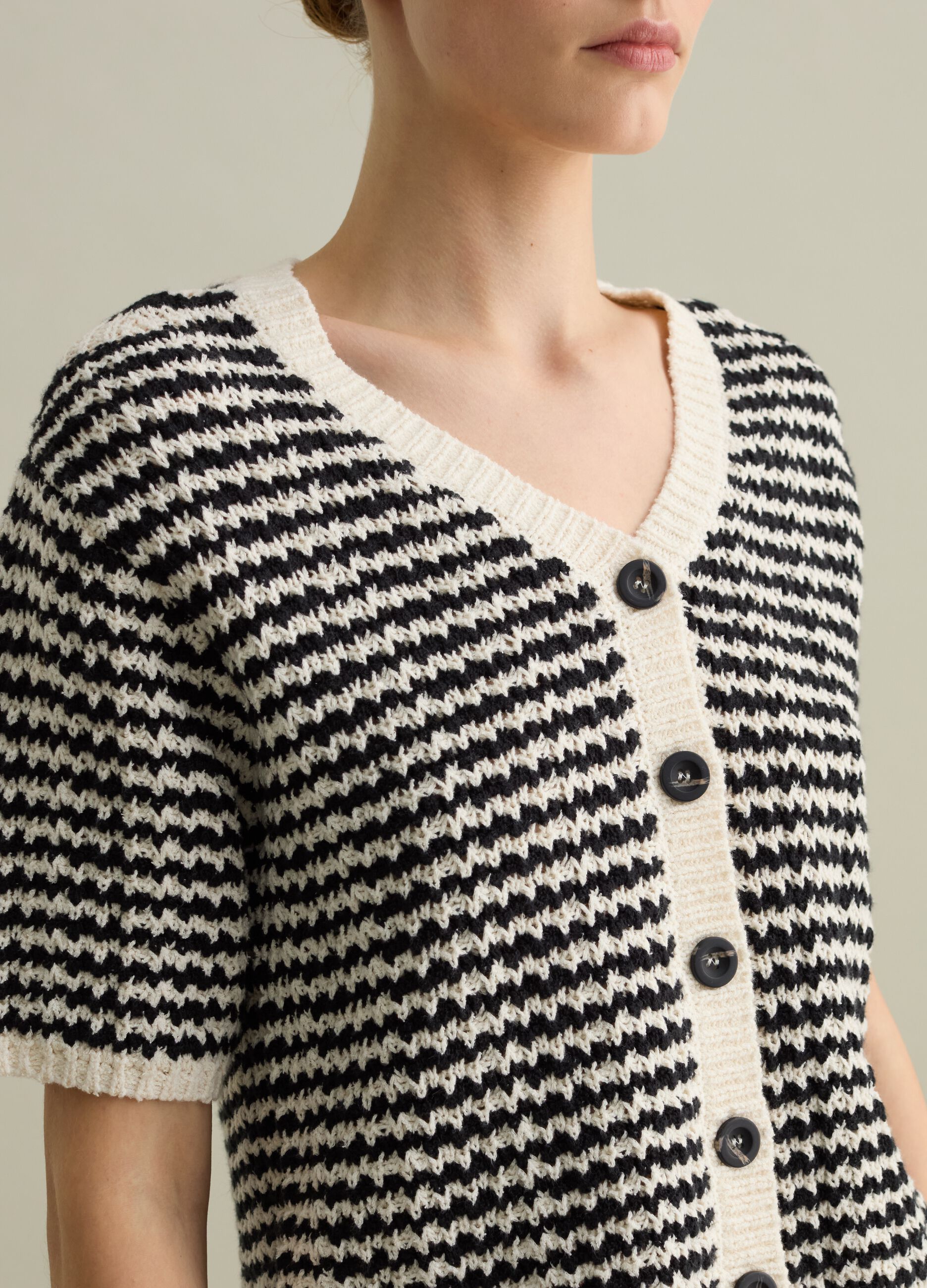 Short-sleeved cardigan with striped design