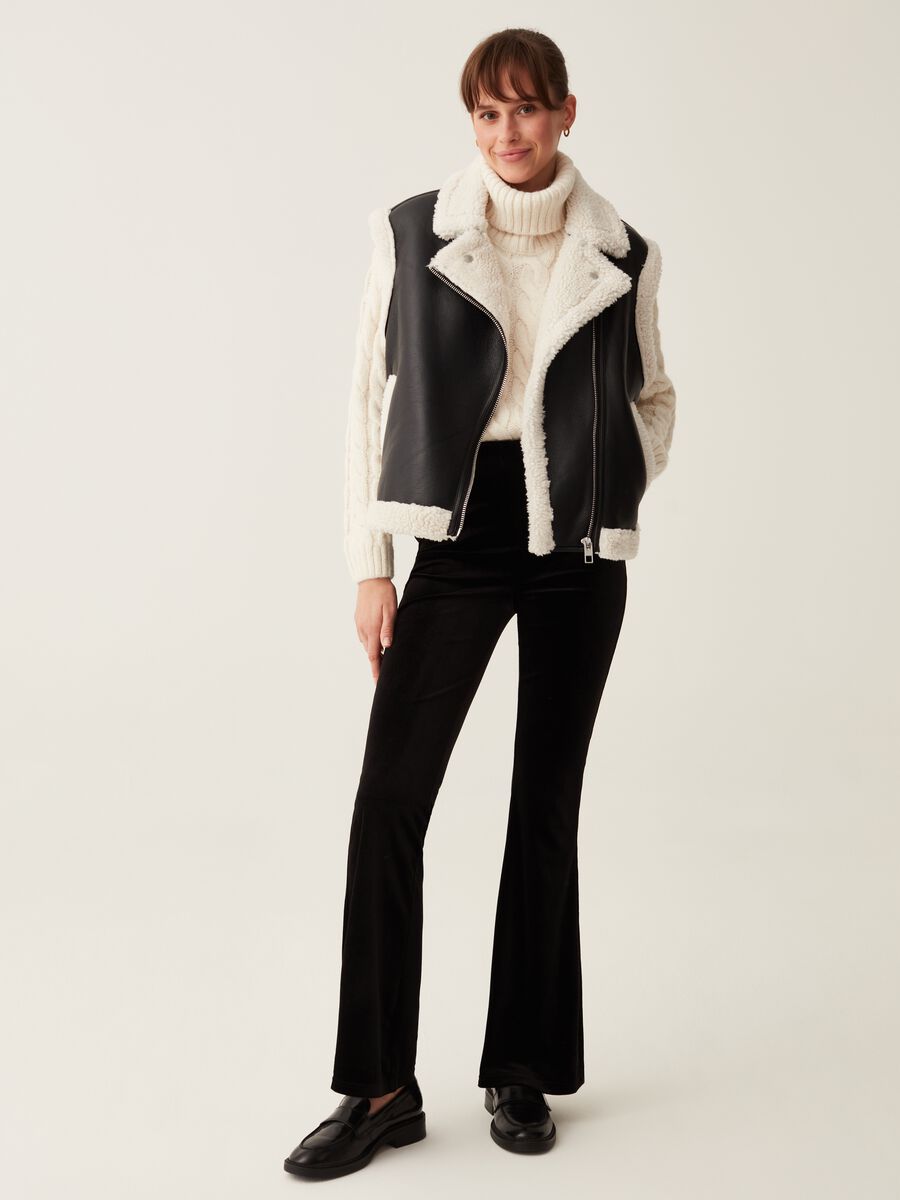 Gilet in finto montone con interno in sherpa_0