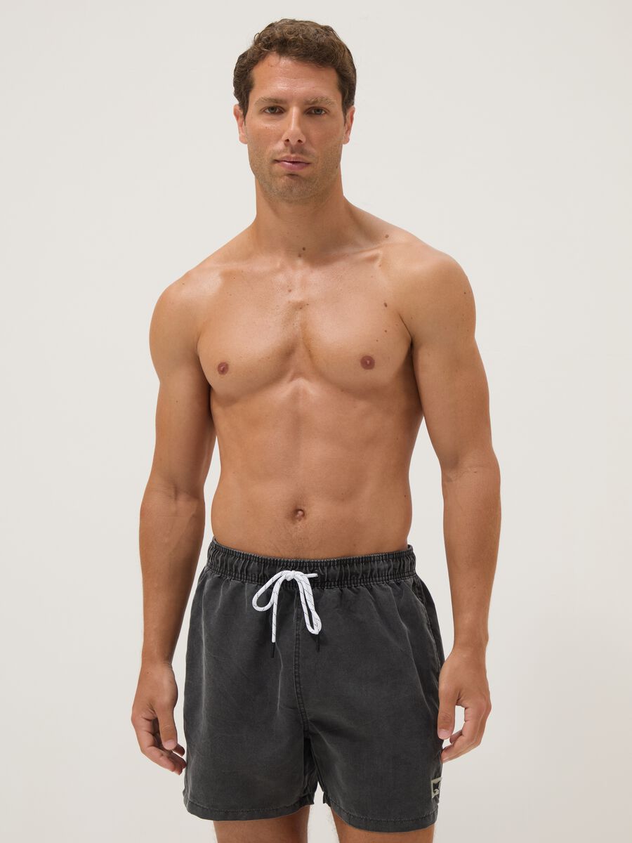 Black swim shorts with drawstring waist_0