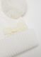 Cappello bianco da bambina con pompon e fiocco_3