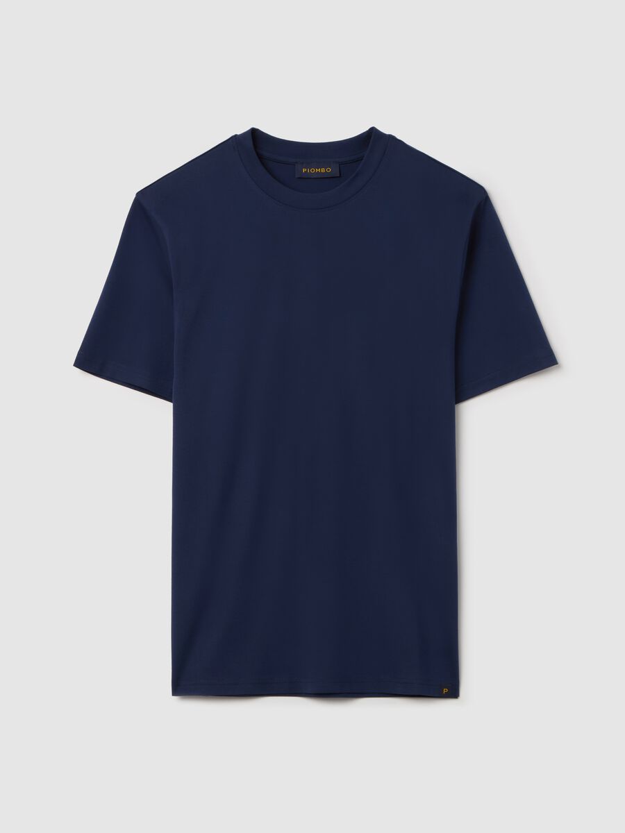 Plain cotton T-shirt with round neck._4