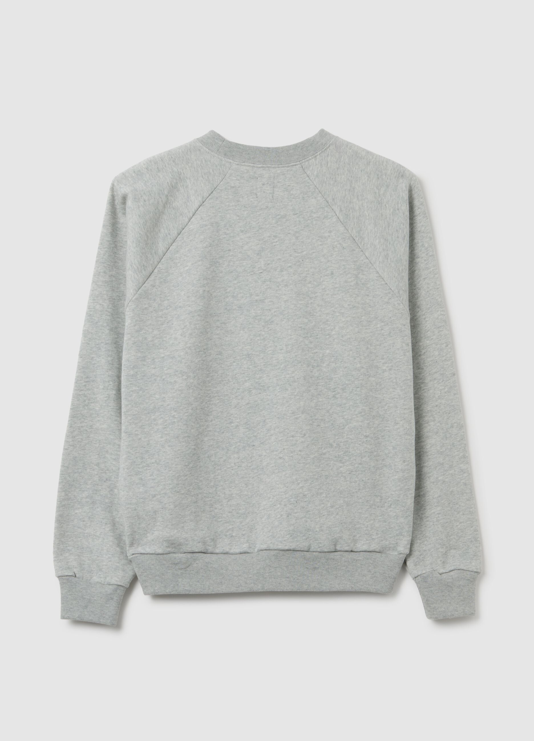 Round-neck sweatshirt with raglan sleeves