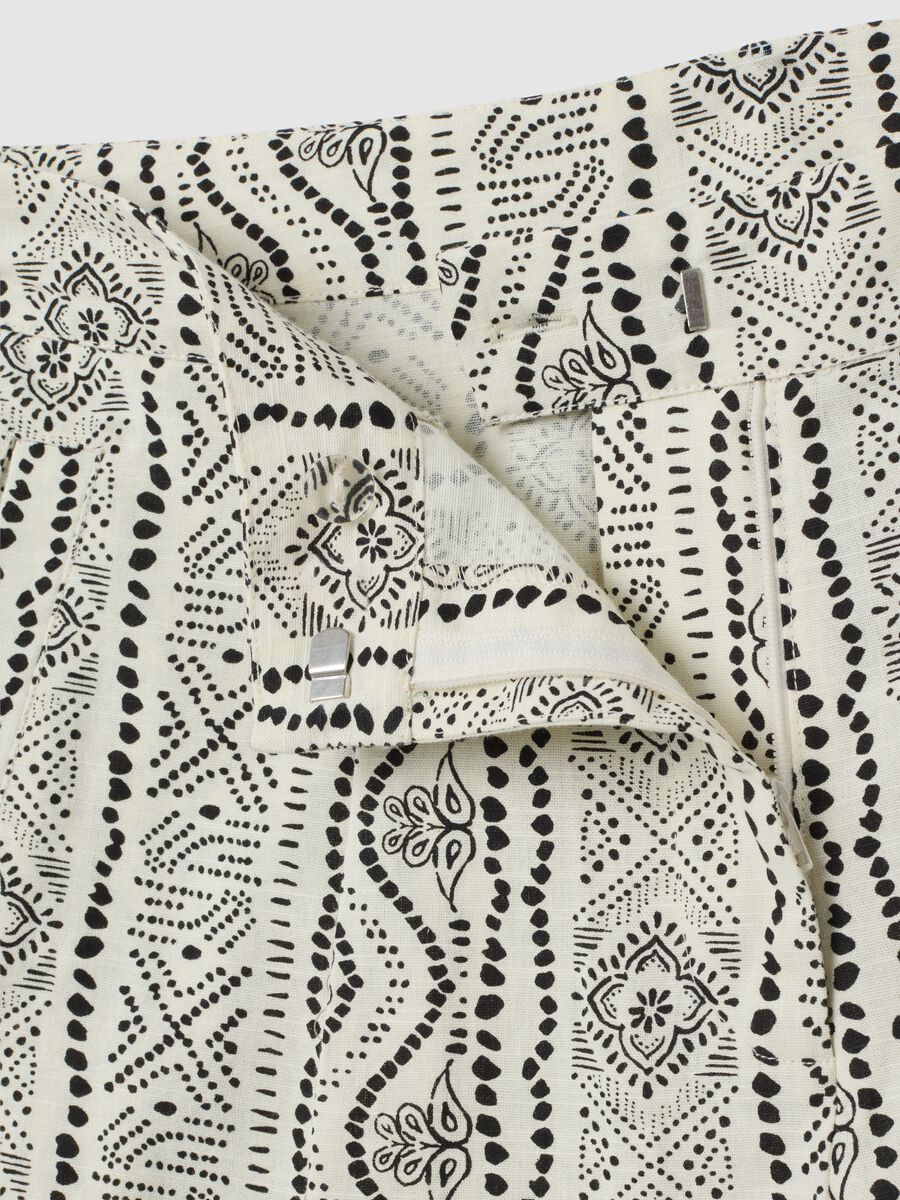Women's Pure Cotton Multicolor Regular Fit Shorts_1