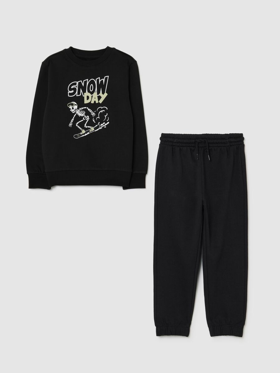 Black sweatshirt and trouser set for children in pure cotton with print_0