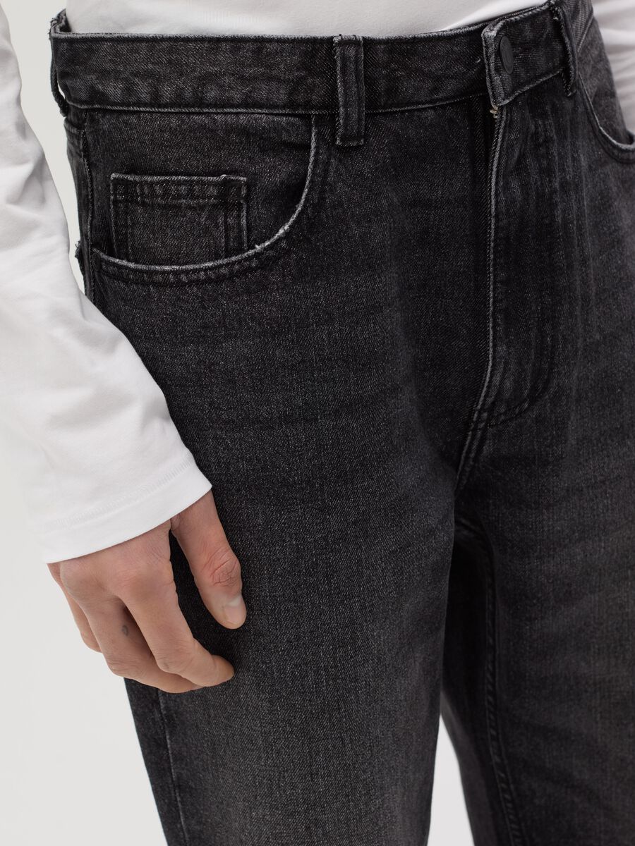 Tapered-fit regular jeans with fading_2