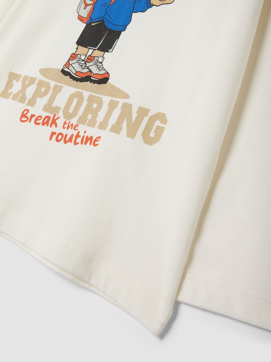 T-shirt bianca in puro cotone organico con stampa over fit_3