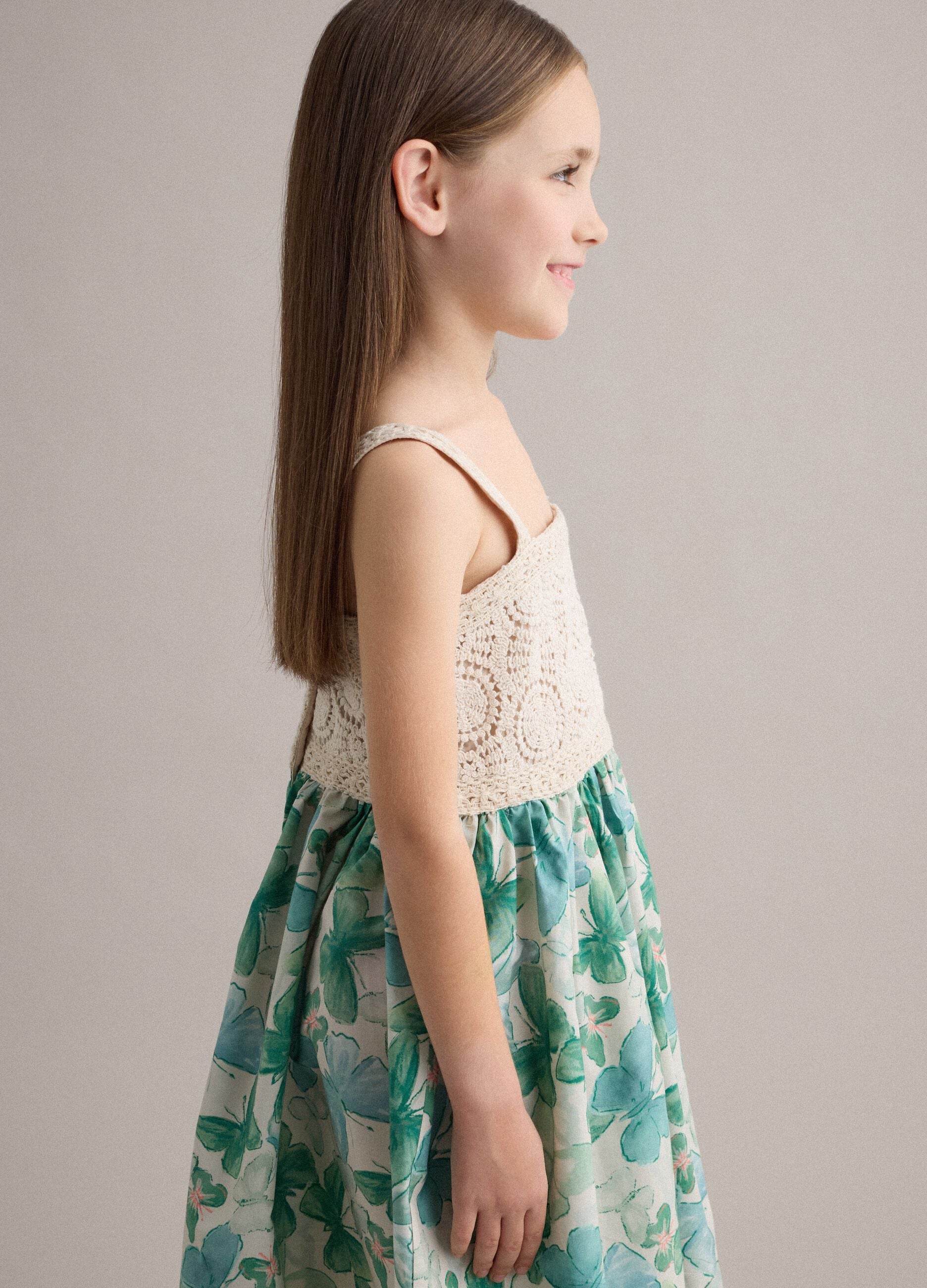 Abito con dettagli in crochet e stampa floreale in puro cotone