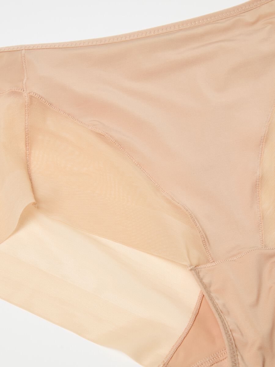 Invisible high-rise French knickers_5