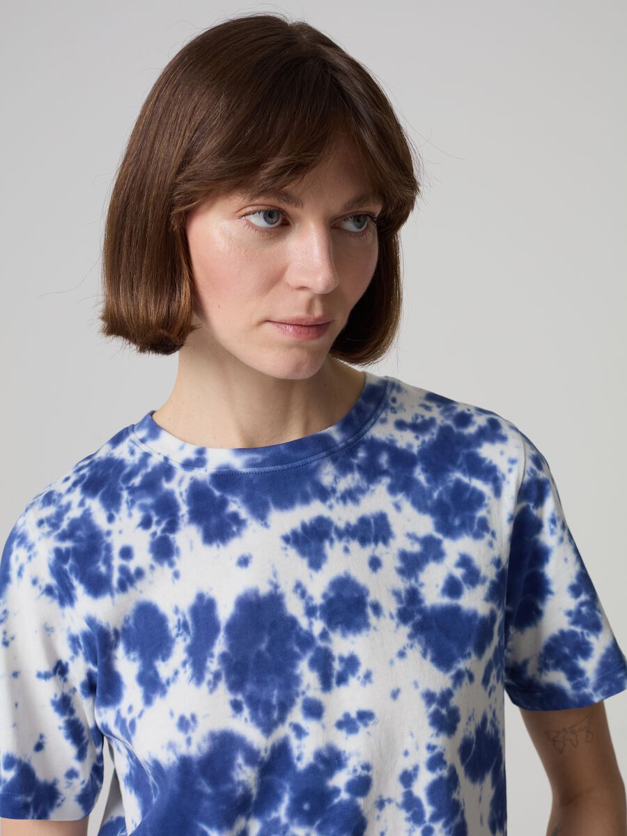 T-shirt in cotone con stampa Tie Dye_1