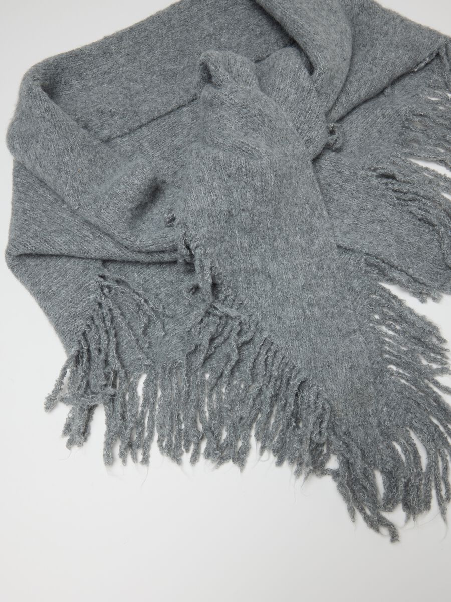 Grey Scarf with Fringes_1