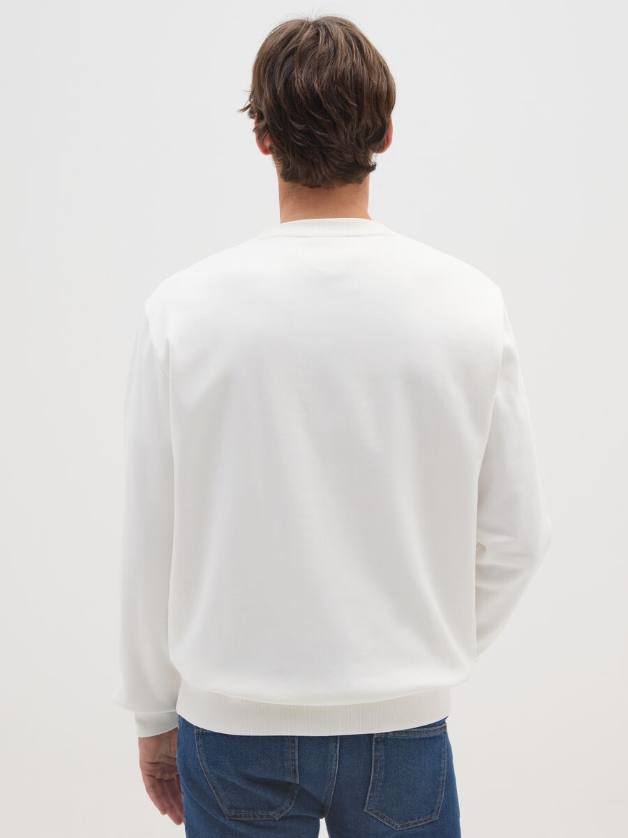 White cotton blend sweatshirt with print_2