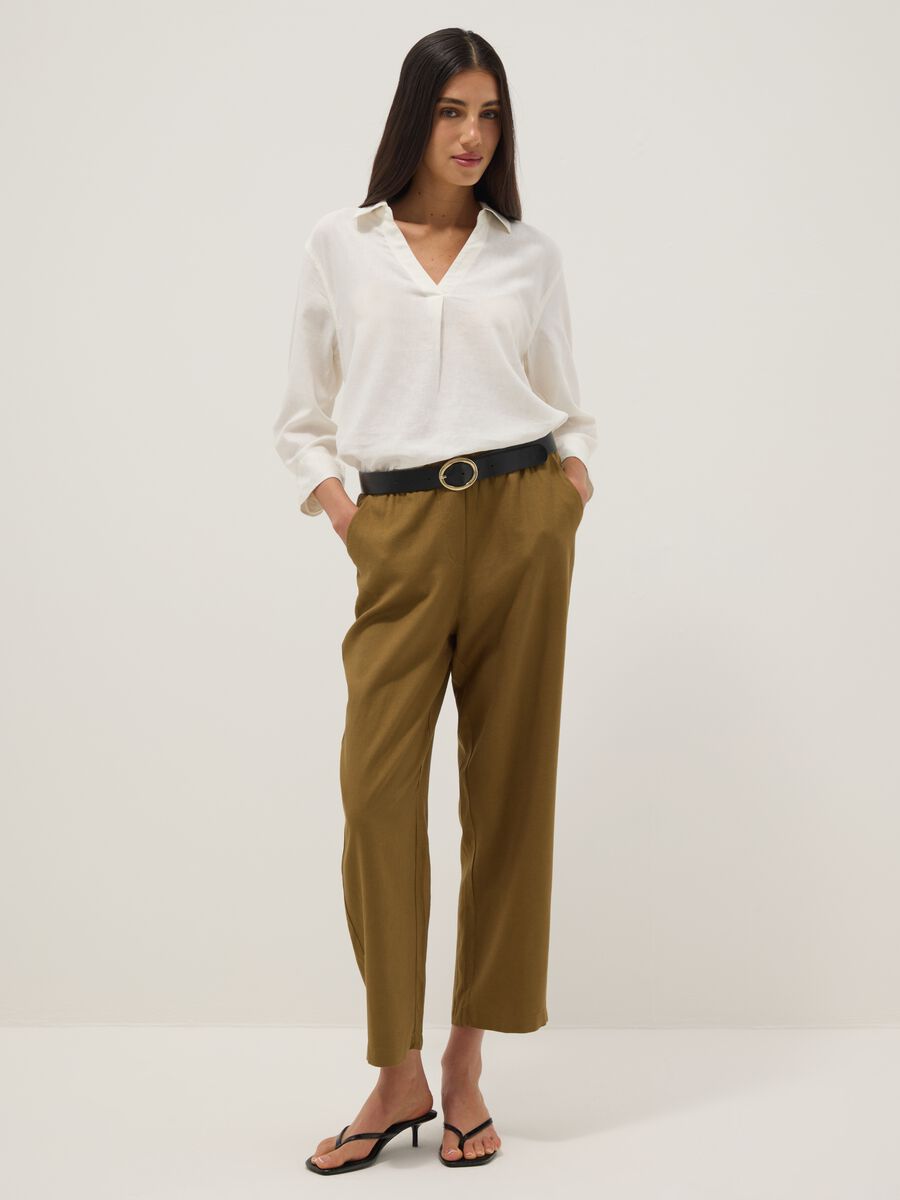 White linen and viscose-blend V-neck regular-fit shirt_3