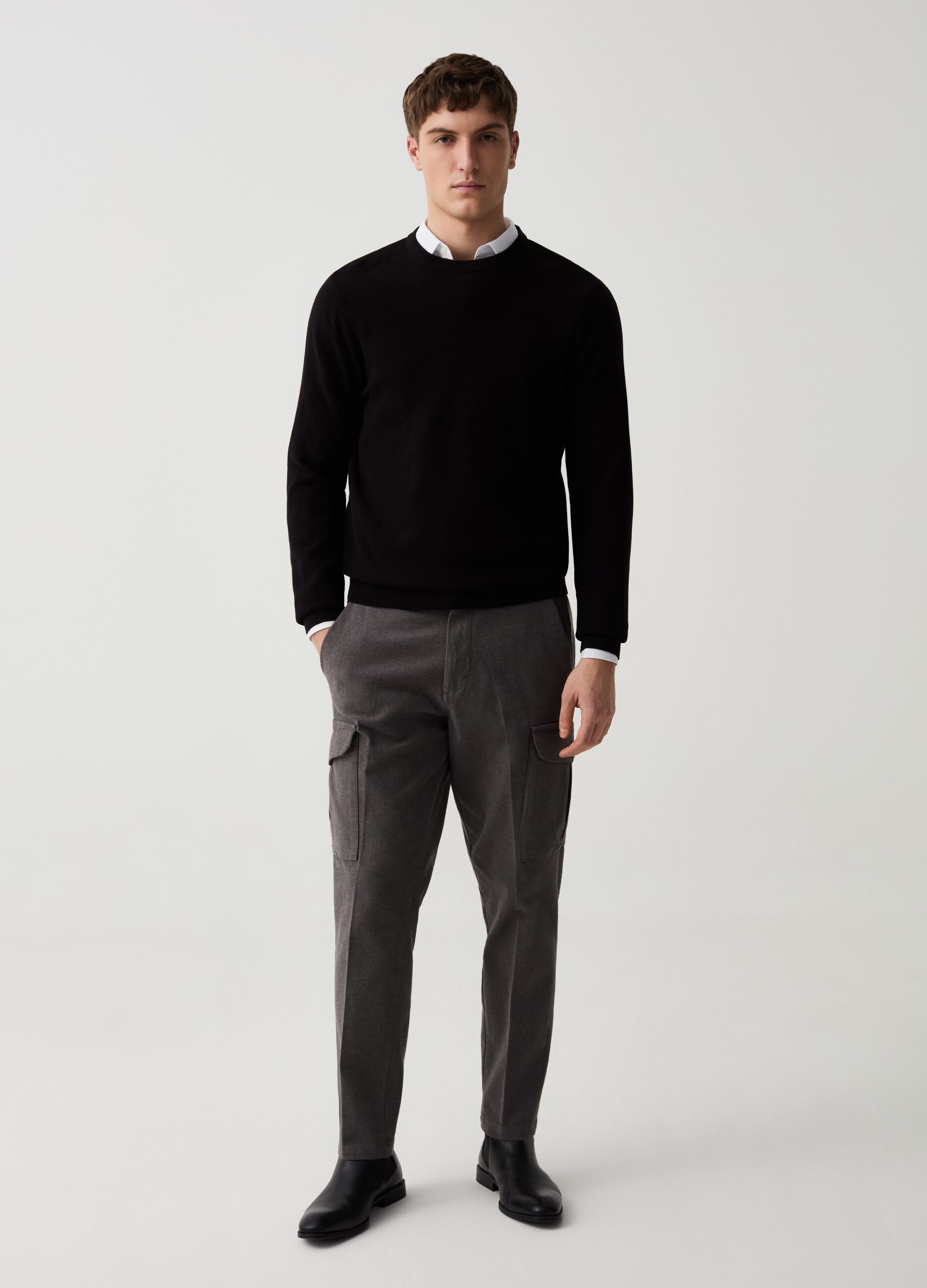 Comfort-fit cargo trousers in twill