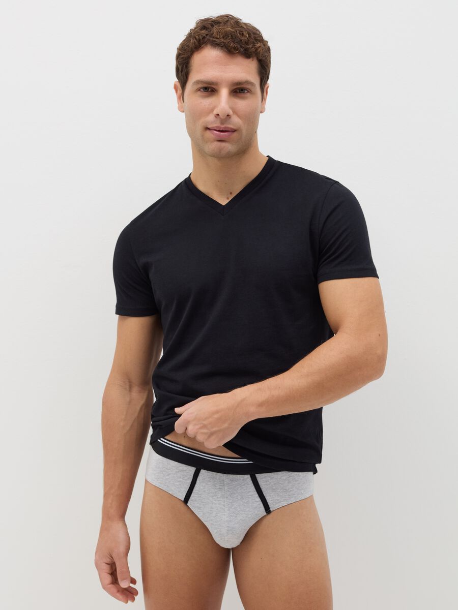 Three-pack briefs in stretch cotton with striped detail_0