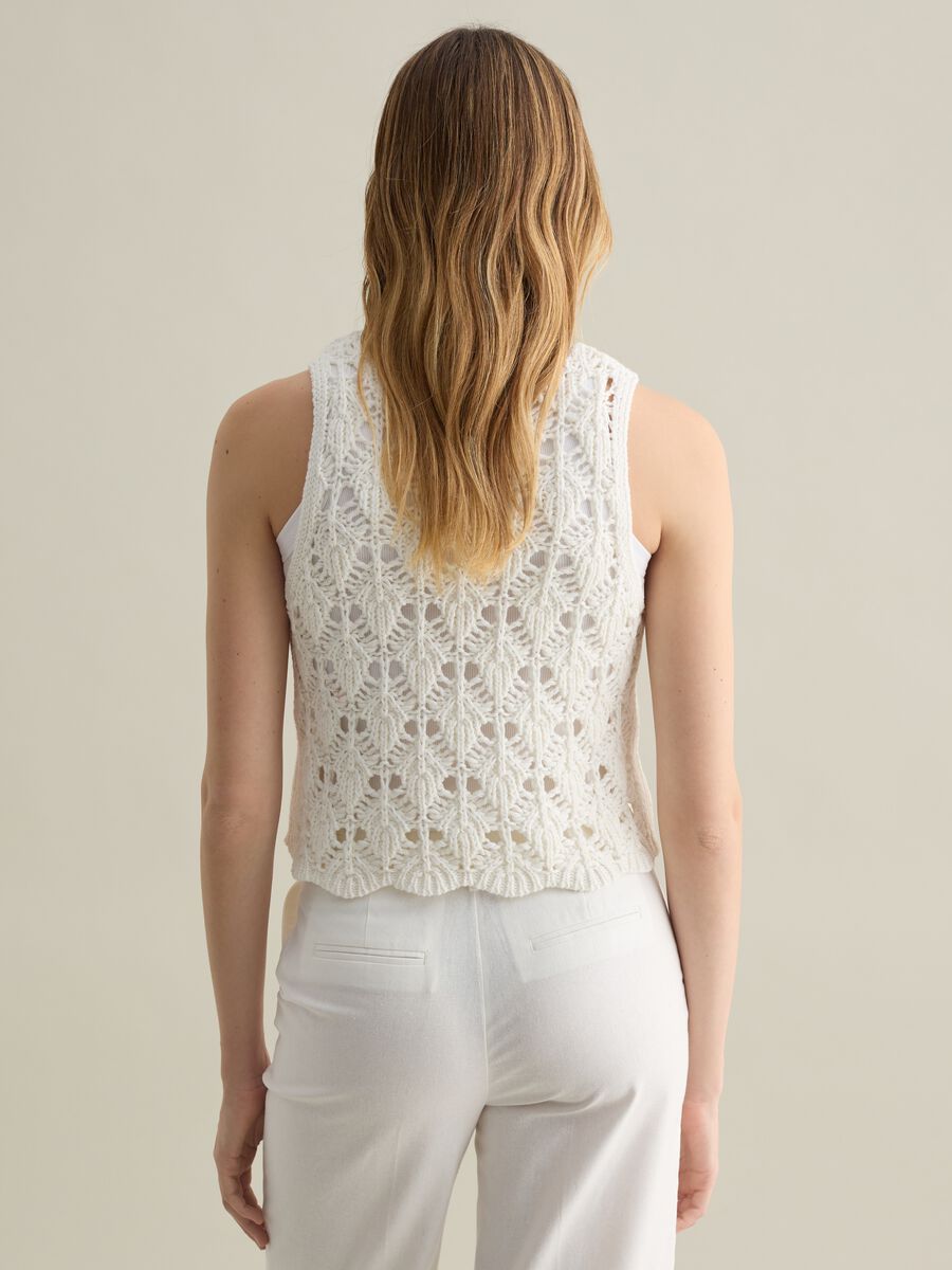 White tank top in crochet cotton_3