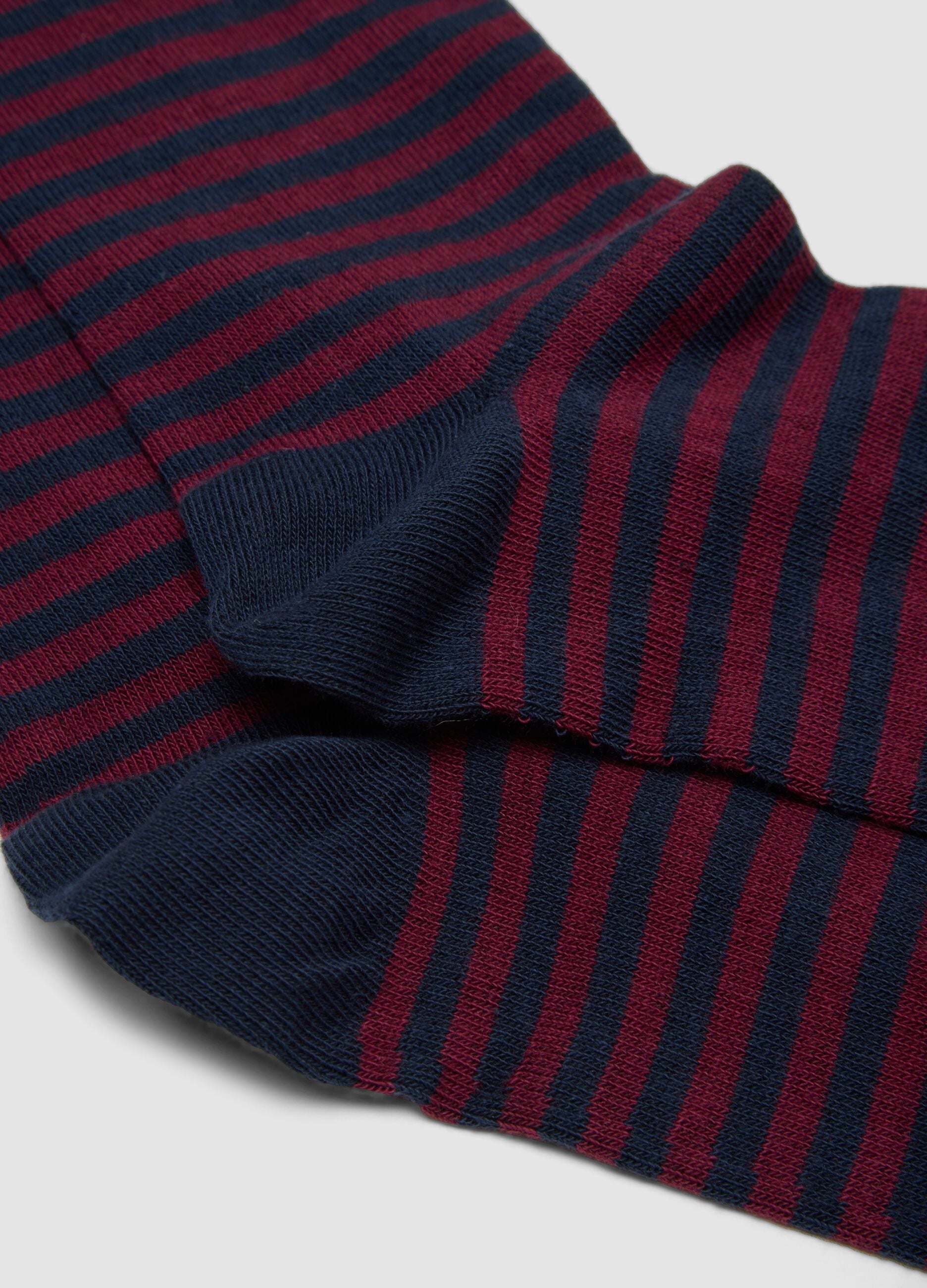 Two-pack of multicolour long socks in stretch cotton