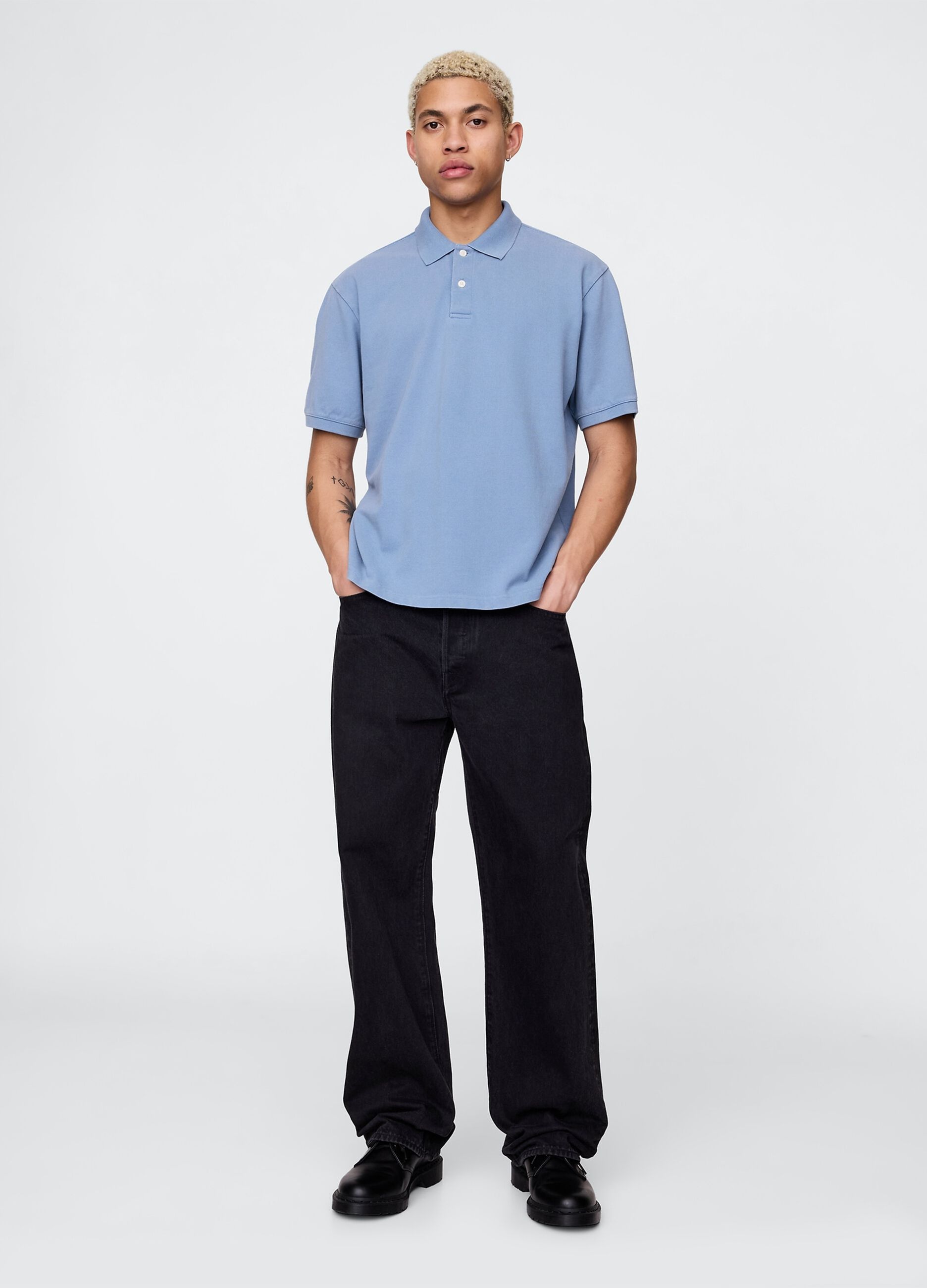 Blue short sleeve cotton polo by Gap
