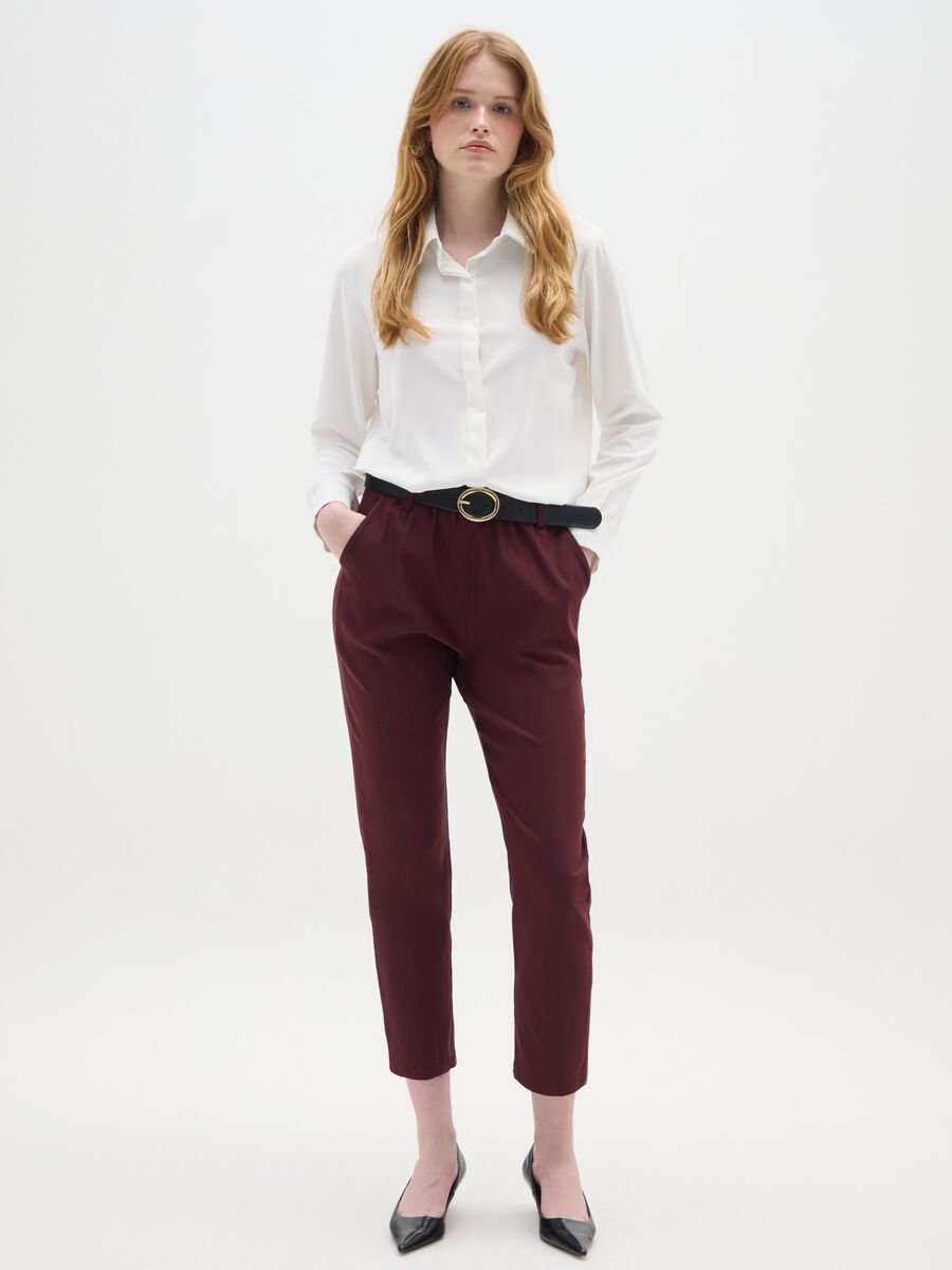 Red Regular Fit Trousers_0